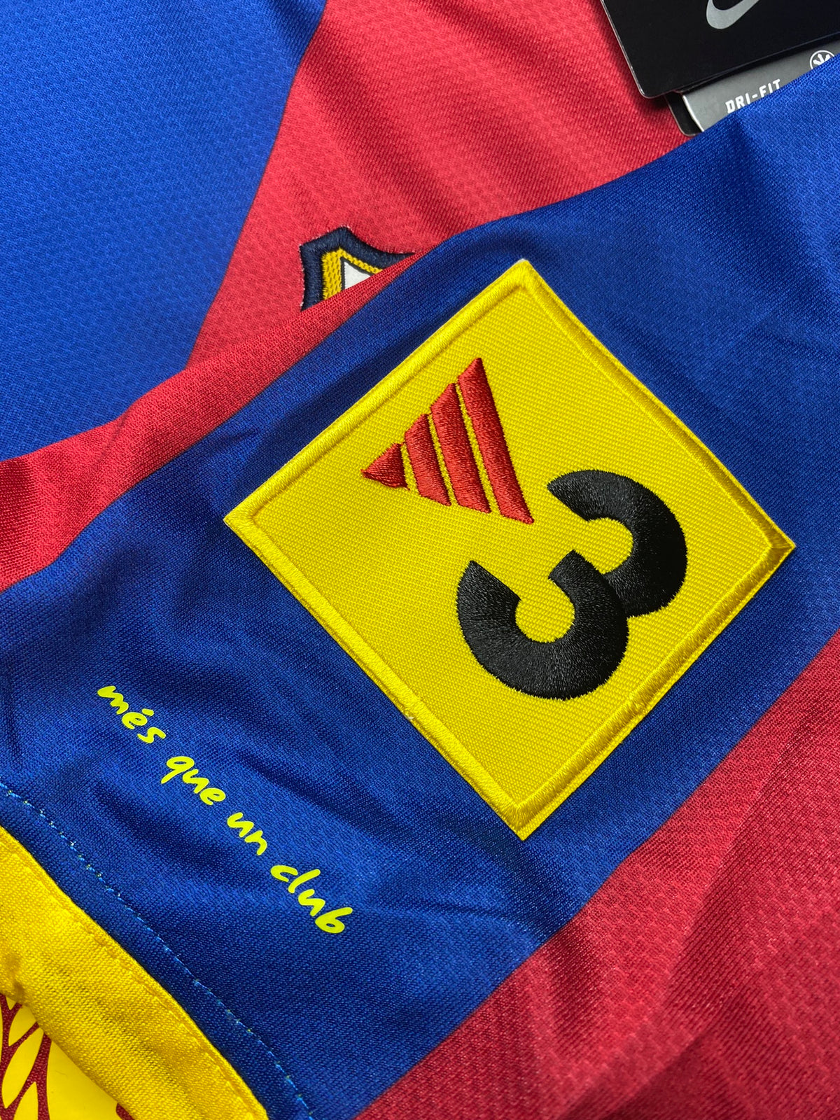 Barcelona home jersey. Season 10/11. Carles Puyol