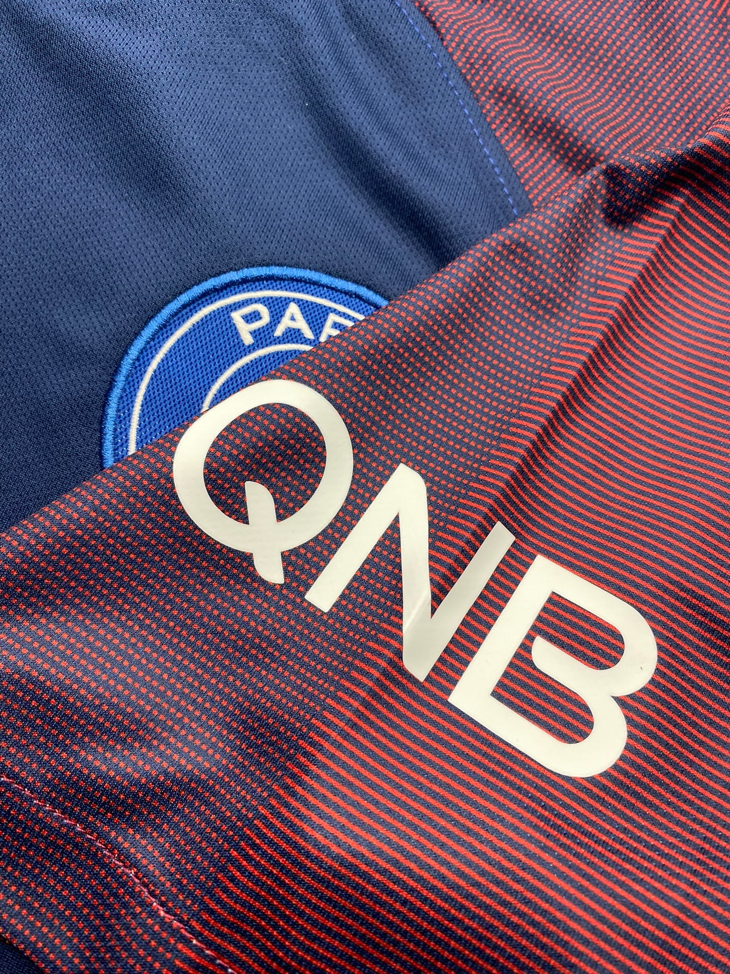 Paris Saint-Germain (PSG) home jersey. Season 16/17. Neymar da Silva Santos Júnior.