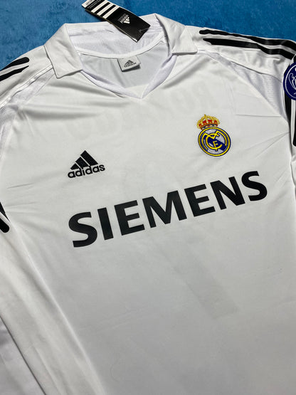 Real Madrid's home jersey. Season 05/06. Ronaldo Nazario