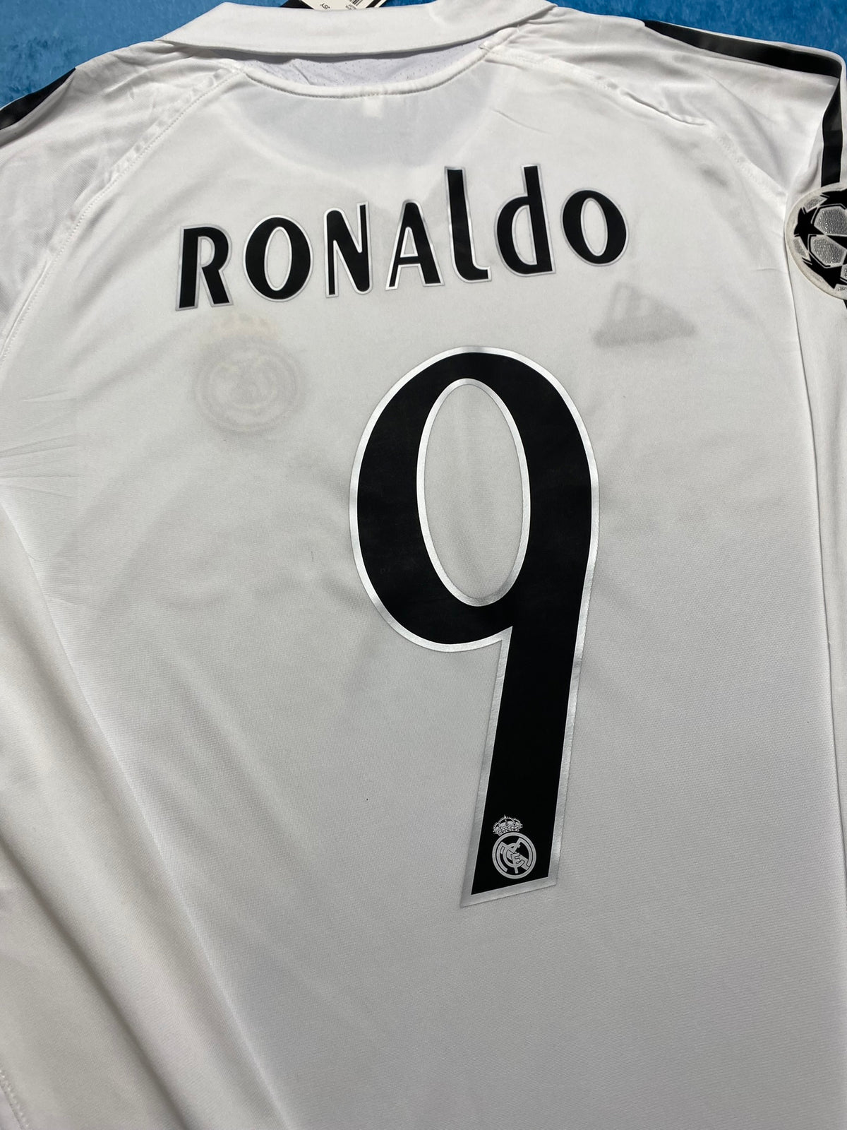 Real Madrid's home jersey. Season 05/06. Ronaldo Nazario
