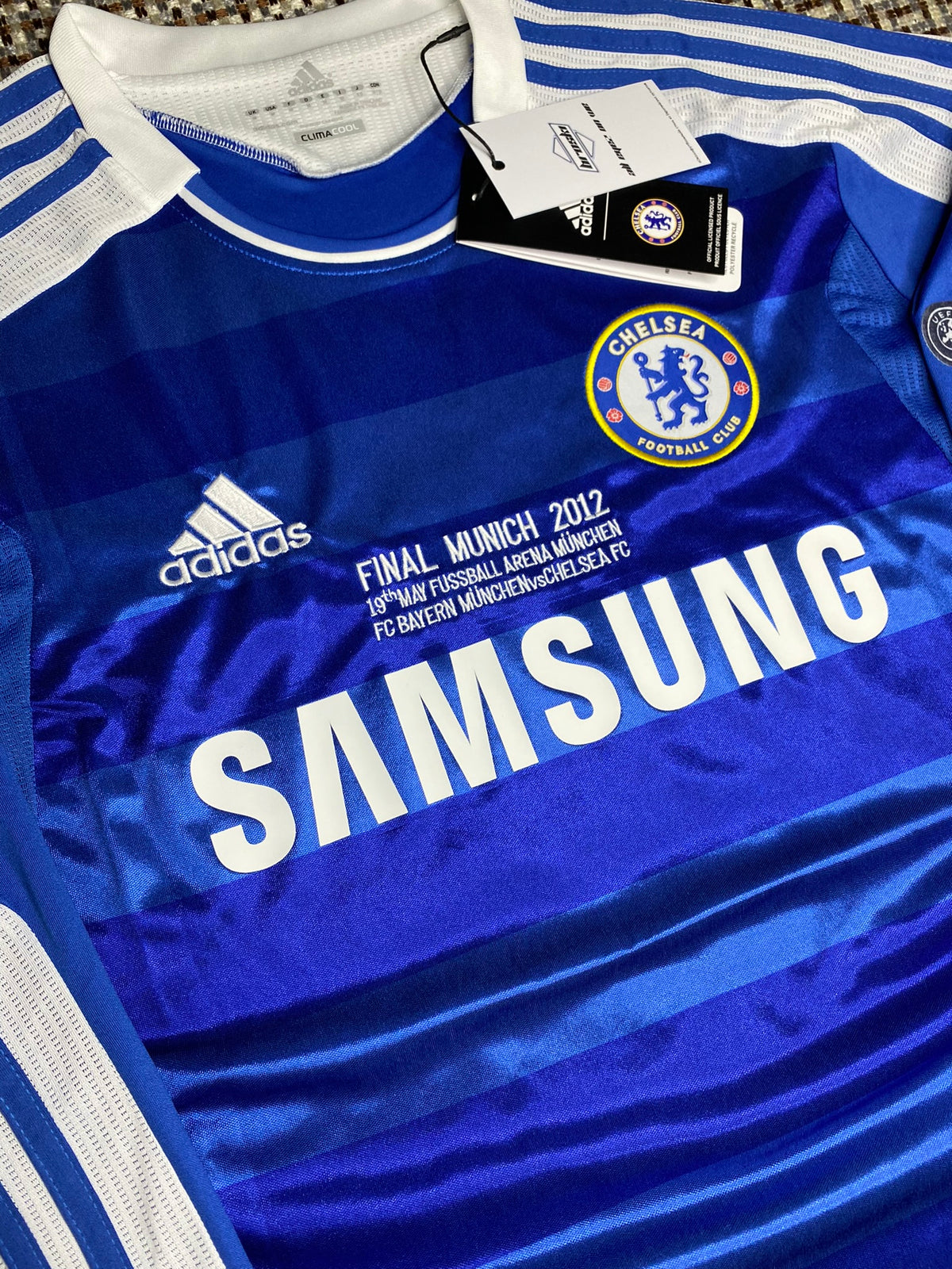 Chelsea's longsleeve home jersey for the 2012 Champions League Final. Frank Lampard.