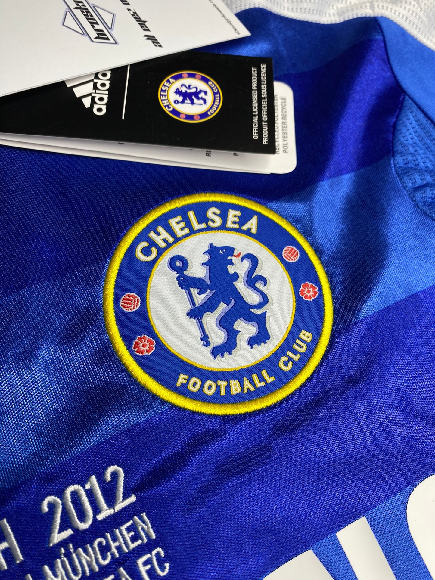 Chelsea's longsleeve home jersey for the 2012 Champions League Final. Frank Lampard.