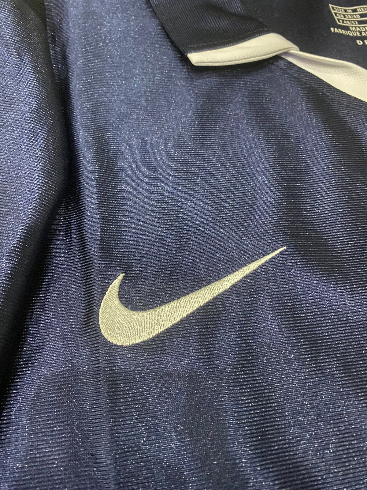 Paris Sain-Germain (PSG) home jersey. Season 01/02. Ronaldinho Gaucho
