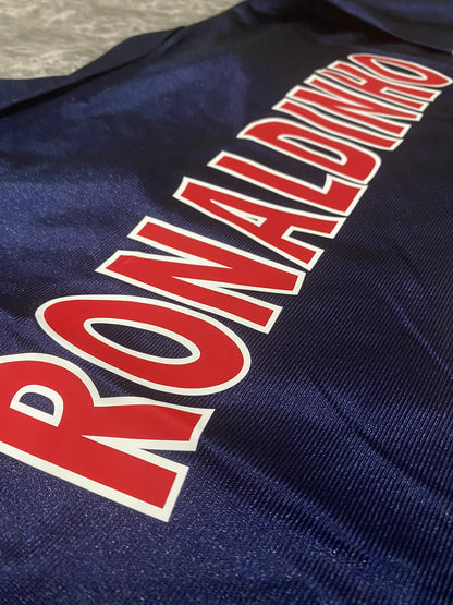 Paris Sain-Germain (PSG) home jersey. Season 01/02. Ronaldinho Gaucho