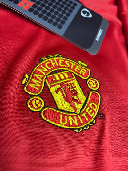 Manchester United home jersey. Season 02/03. Juan Sebastian Veron.