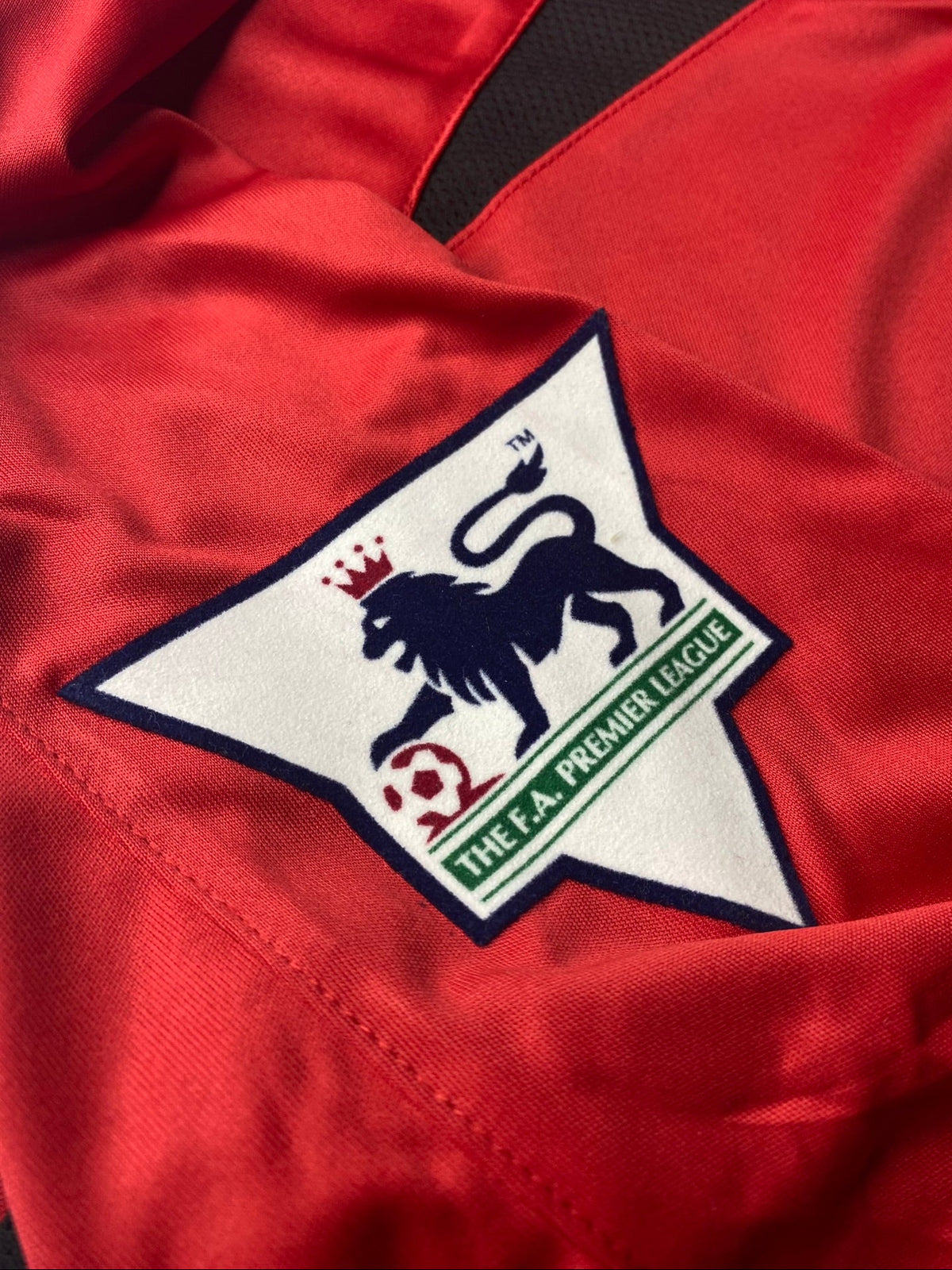 Manchester United home jersey. Season 02/03. Juan Sebastian Veron.