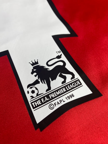 Manchester United home jersey. Season 02/03. Juan Sebastian Veron.