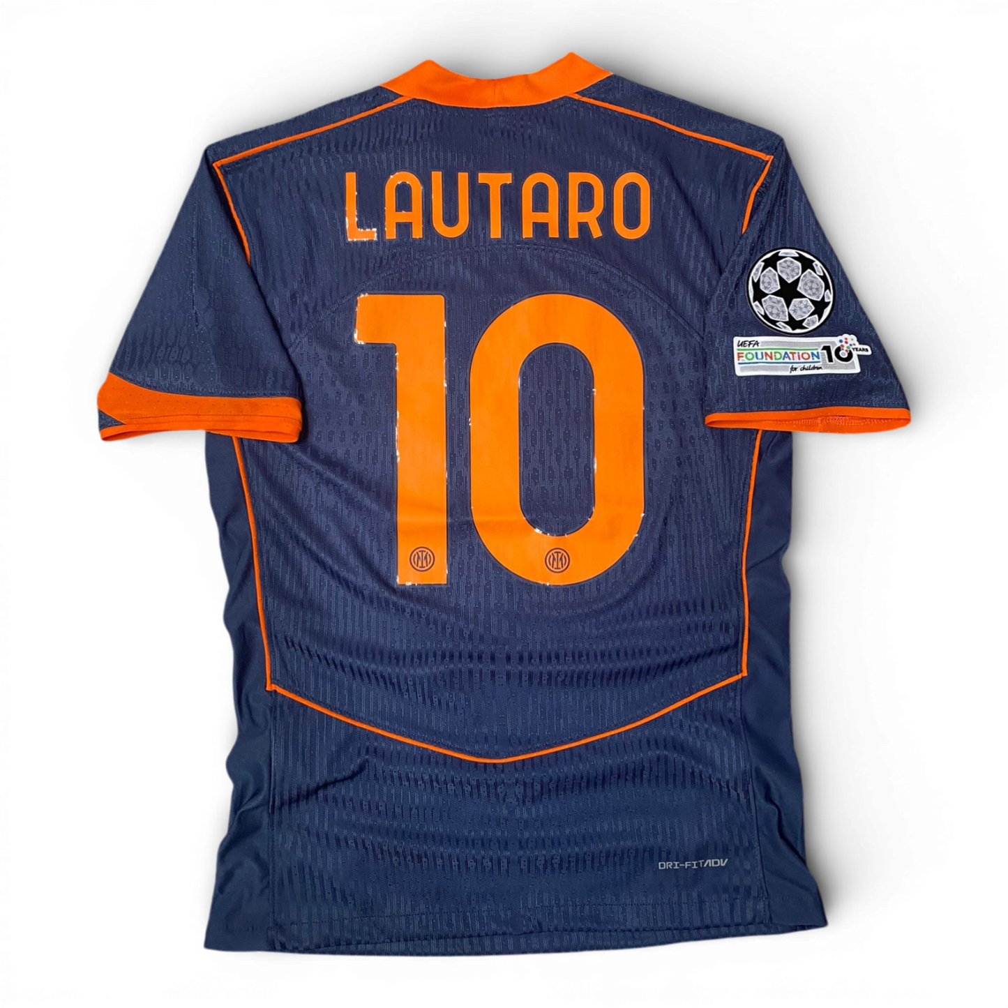 Inter third jersey. Season 25/26. Lautaro Martinez