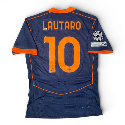 Inter third jersey. Season 25/26. Lautaro Martinez