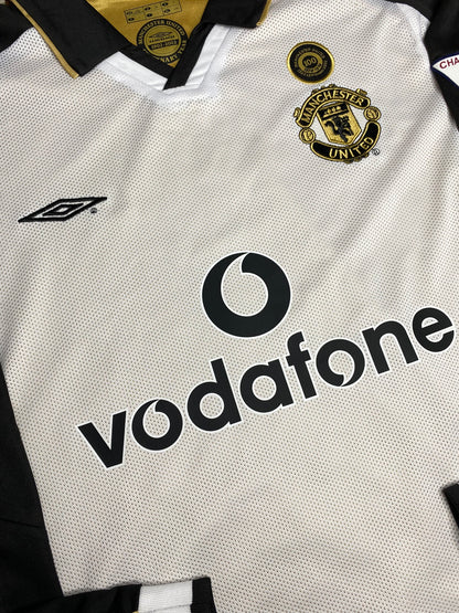 Manchester United reversible jersey commemorating the club's 100th anniversary. Season 01/02. David Beckham