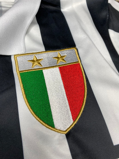 Juventus home jersey. Season 84/85. Michel Platini