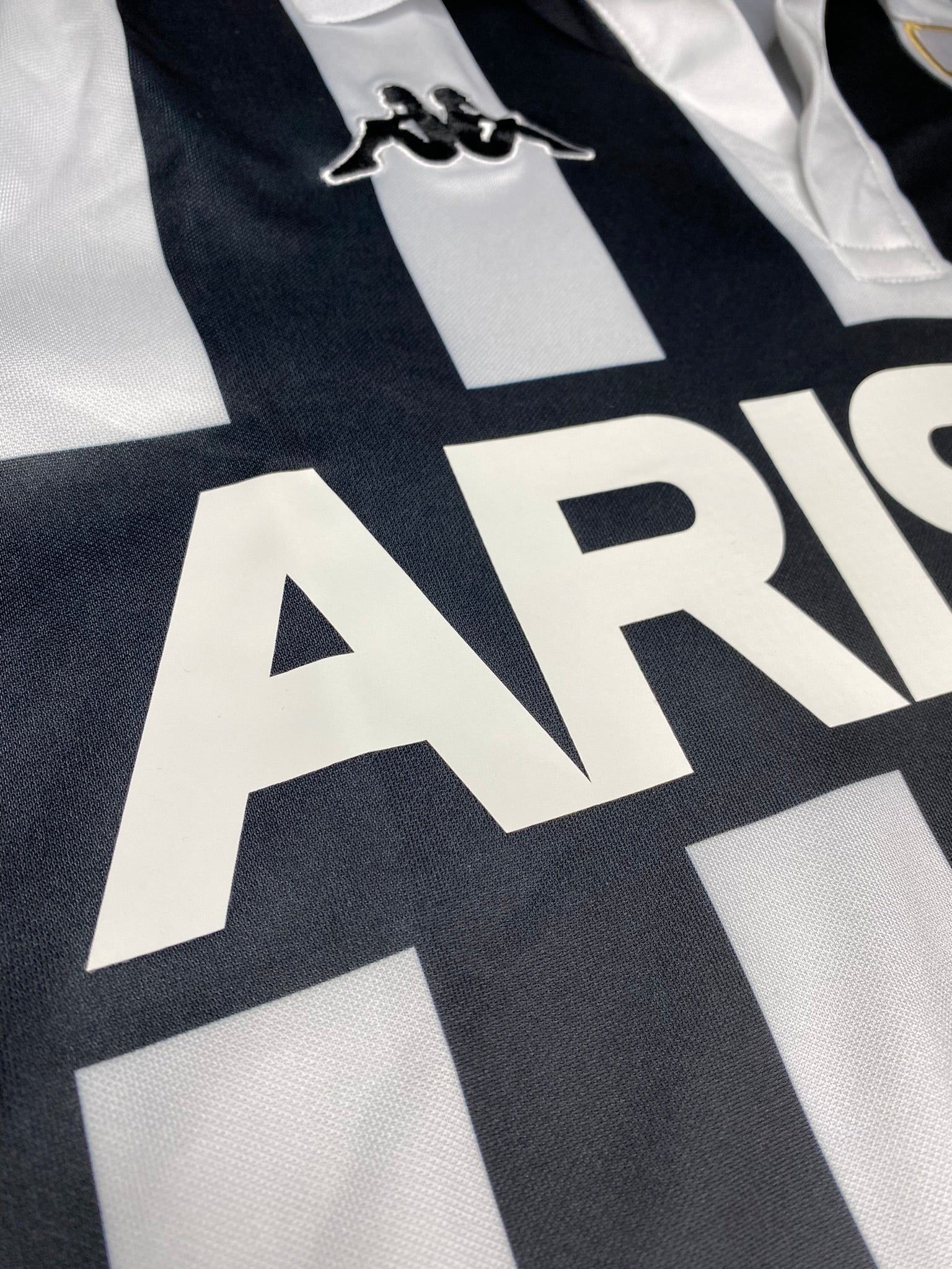 Juventus home jersey. Season 84/85. Michel Platini