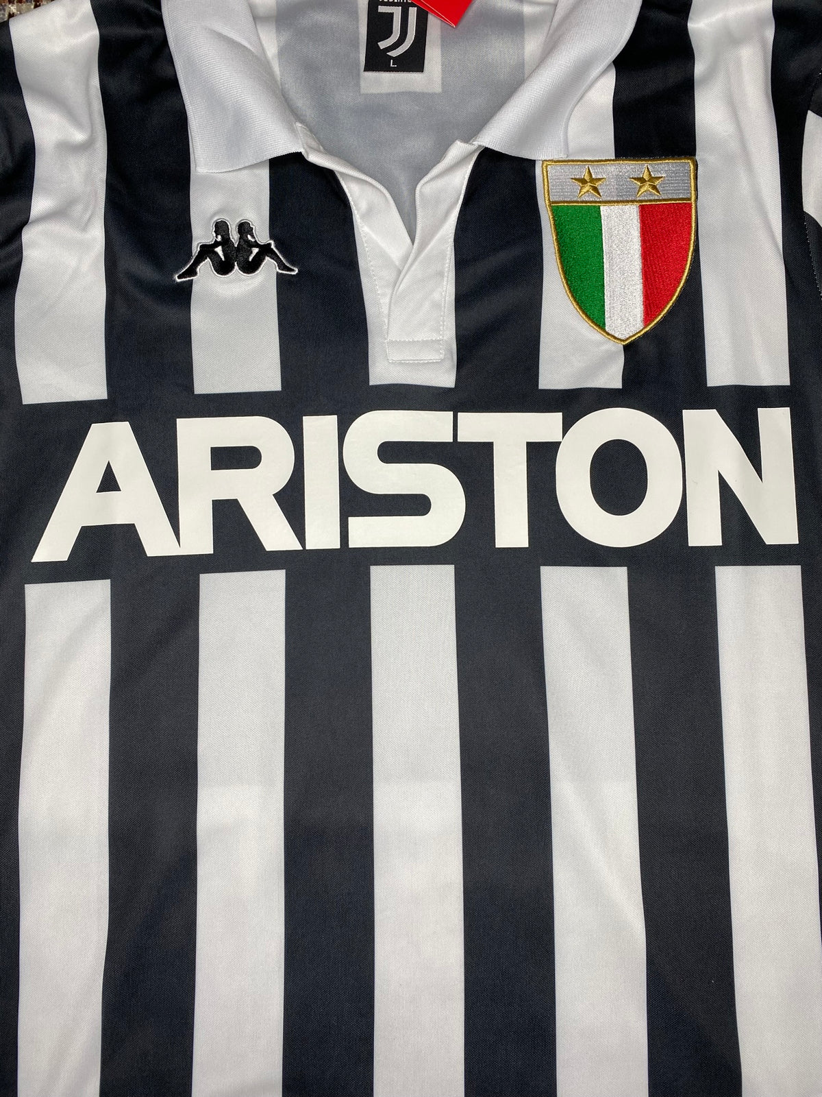 Juventus home jersey. Season 84/85. Michel Platini