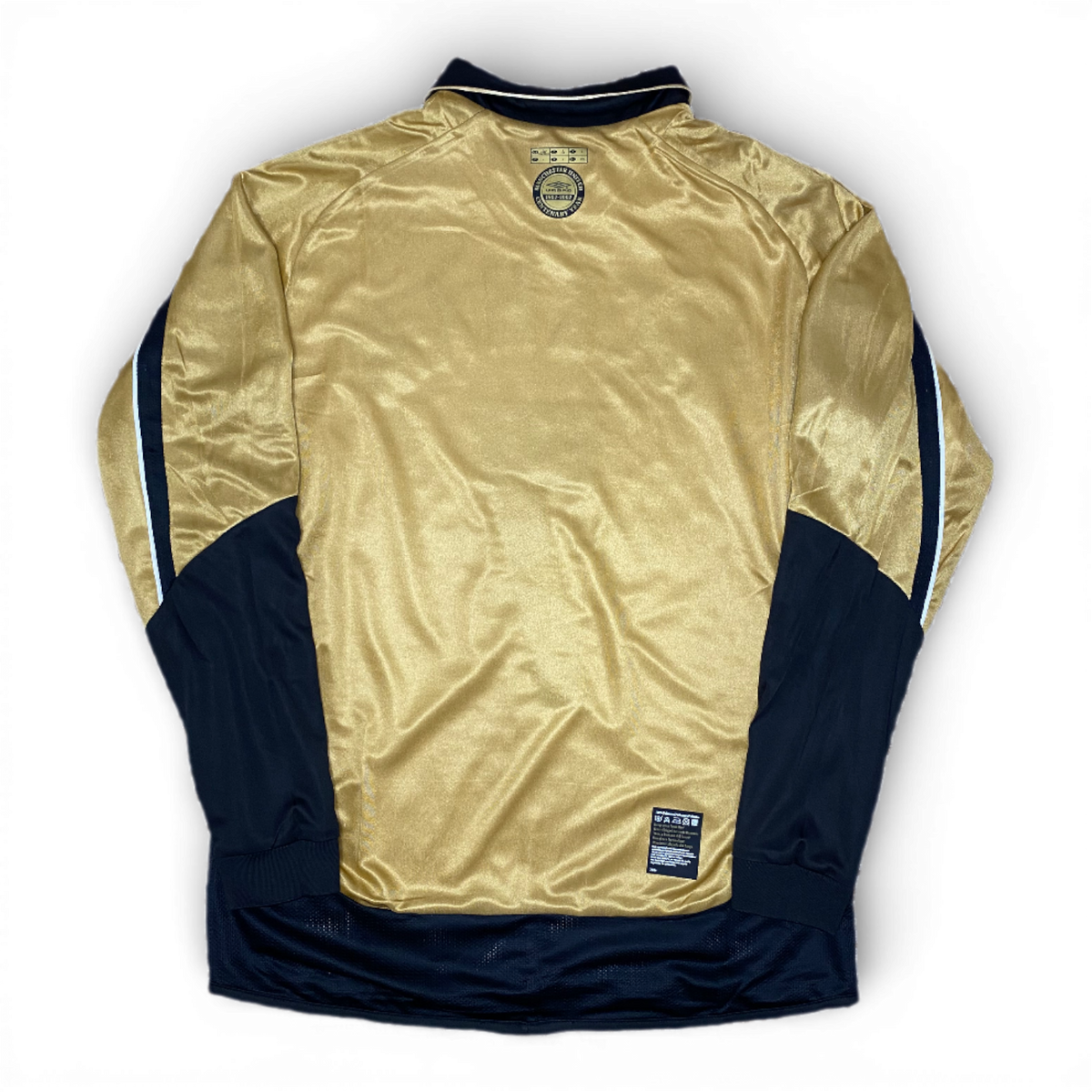 Manchester United reversible jersey commemorating the club's 100th anniversary. Season 01/02. David Beckham