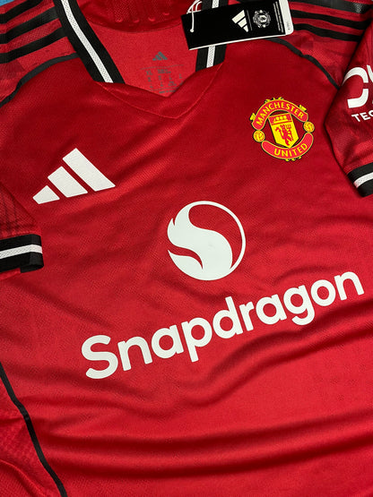 Manchester United home jersey. Season 25/26. Mason Mount