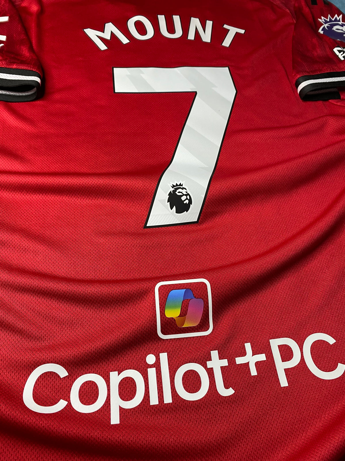 Manchester United home jersey. Season 25/26. Mason Mount
