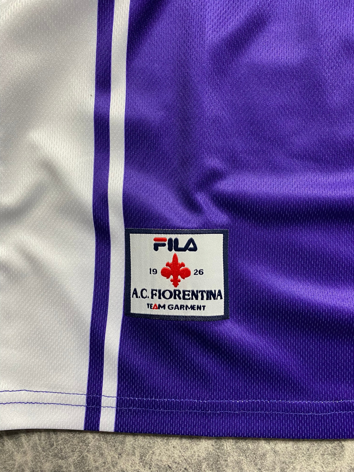 Fiorentina home jersey. Season 99/00. Gabriel Batistuta
