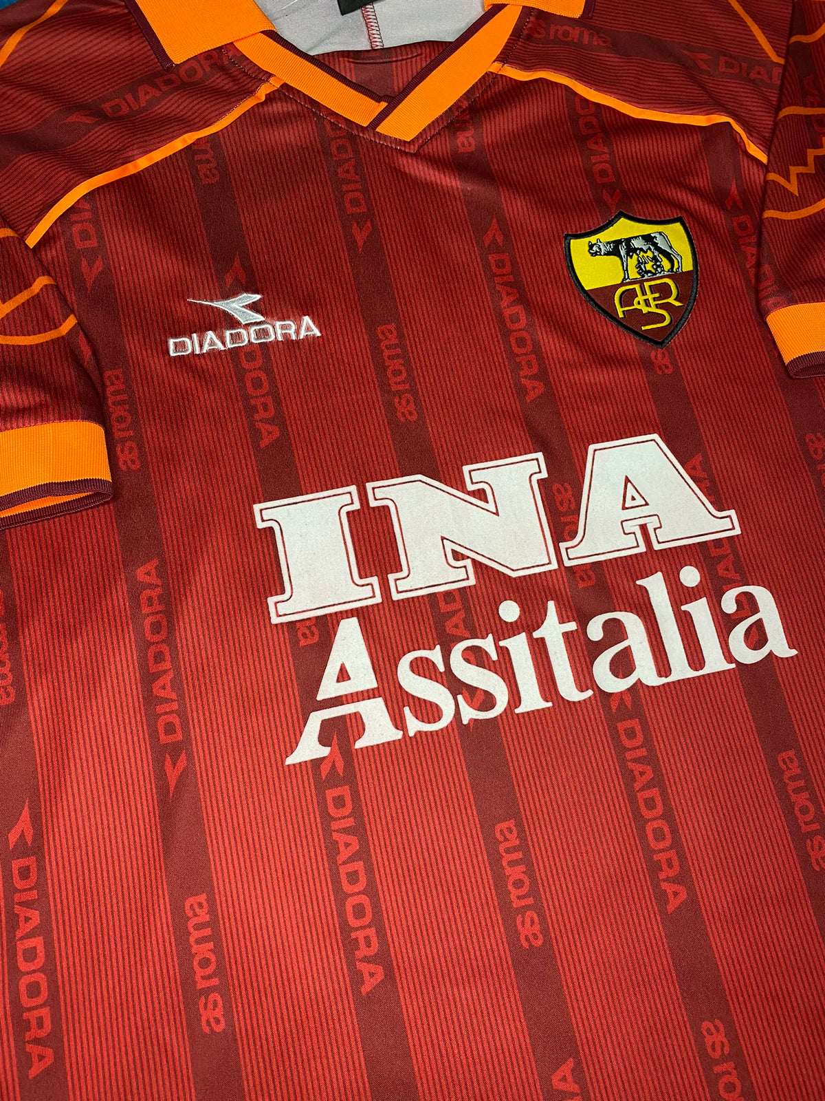 AS Roma home jersey. Season 99/00. Francesco Totti
