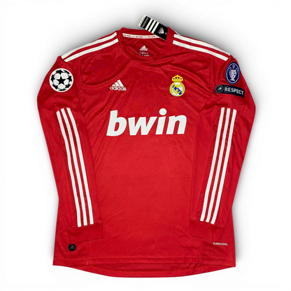 Real Madrid third jersey. Season 11/12. Xabi Alonso