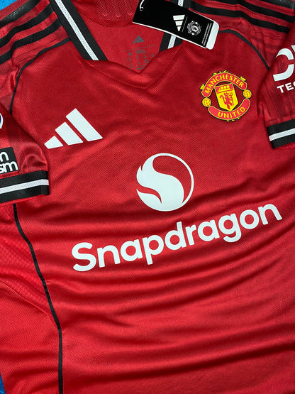 Manchester United home jersey. Season 25/26. Carlos Casemiro