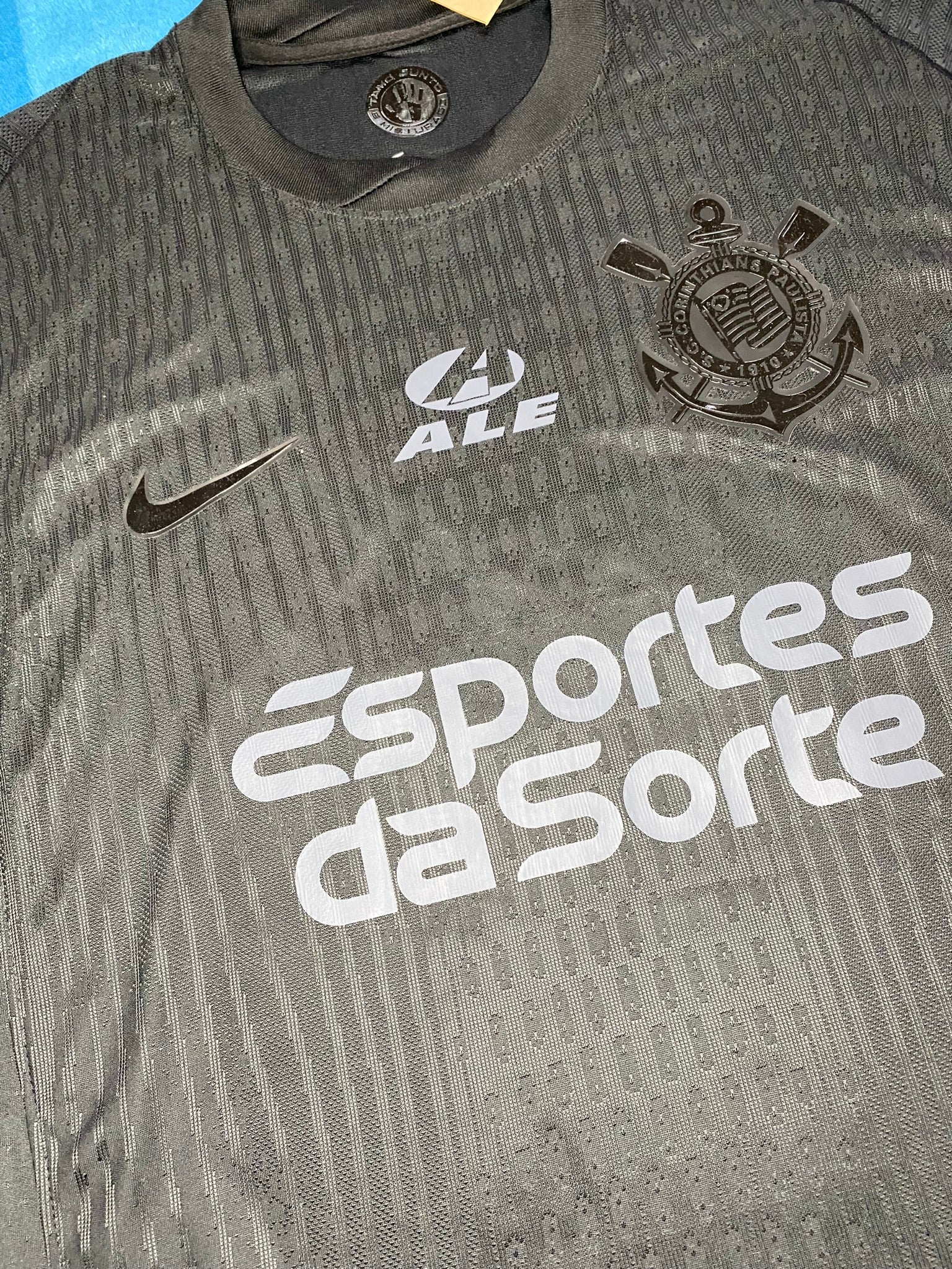 Corinthians away jersey. Season 24/25. Memphis Depay