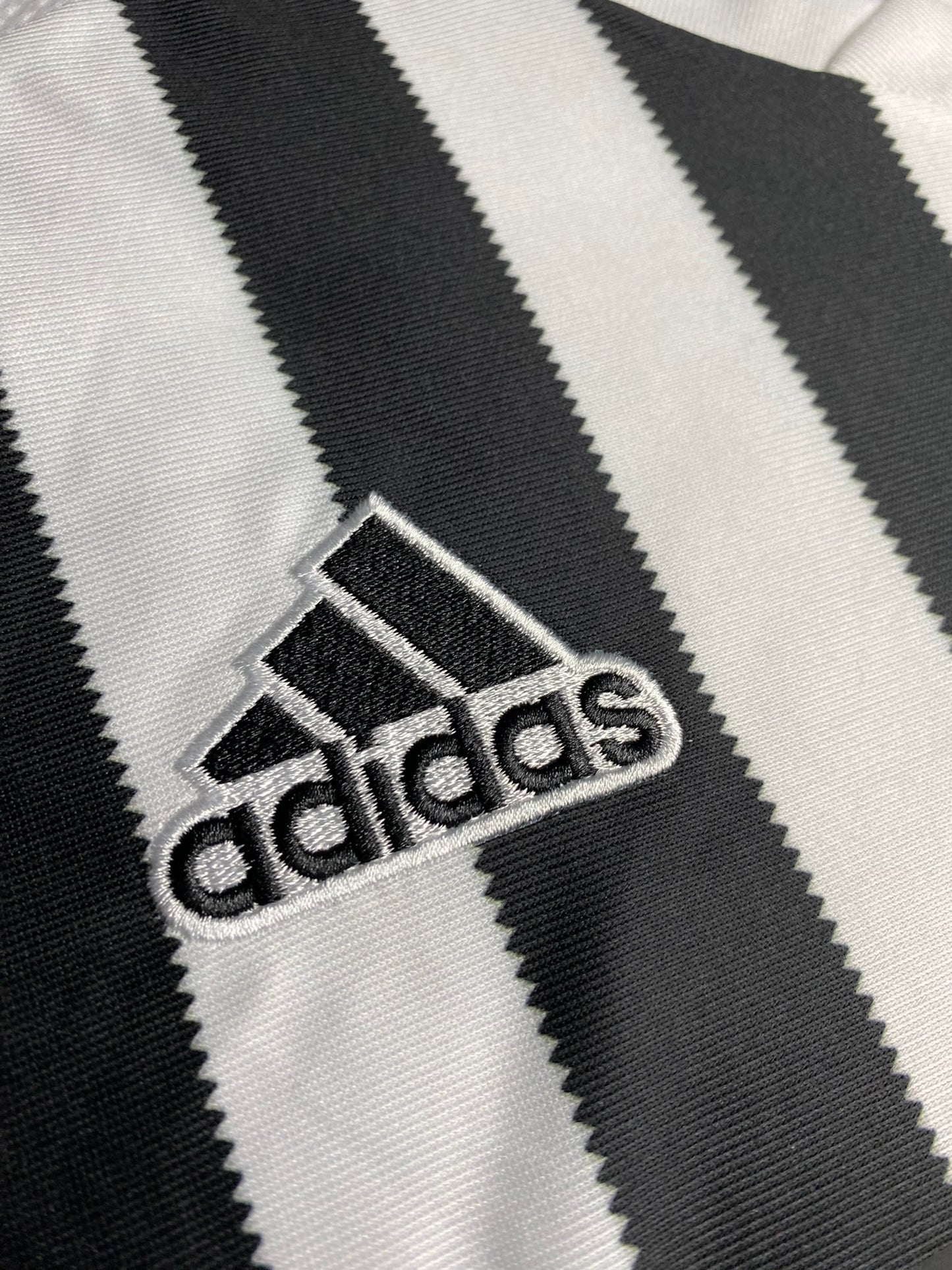Juventus home jersey. Season 15/16. Paolo Dybala