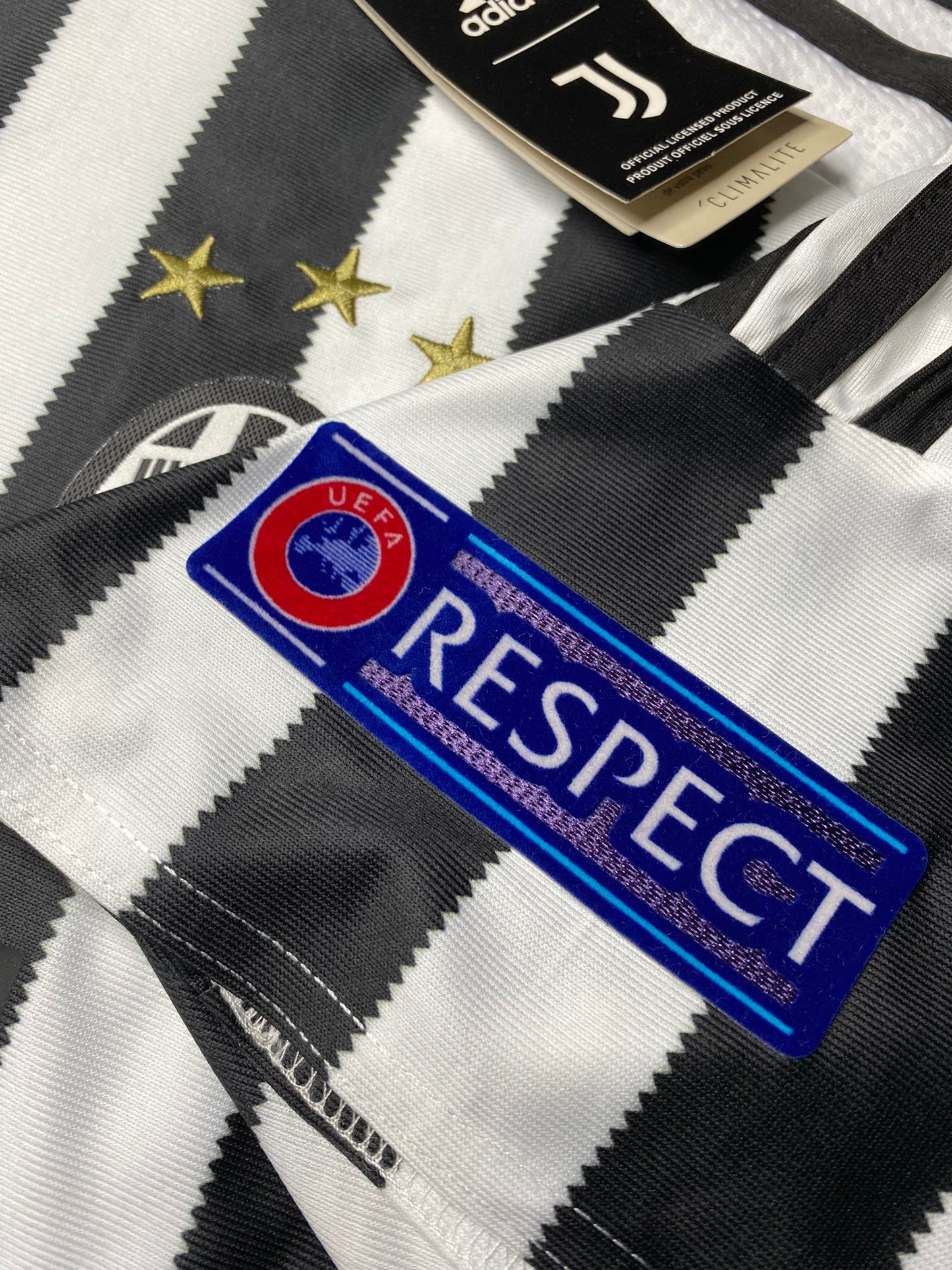 Juventus home jersey. Season 15/16. Paolo Dybala