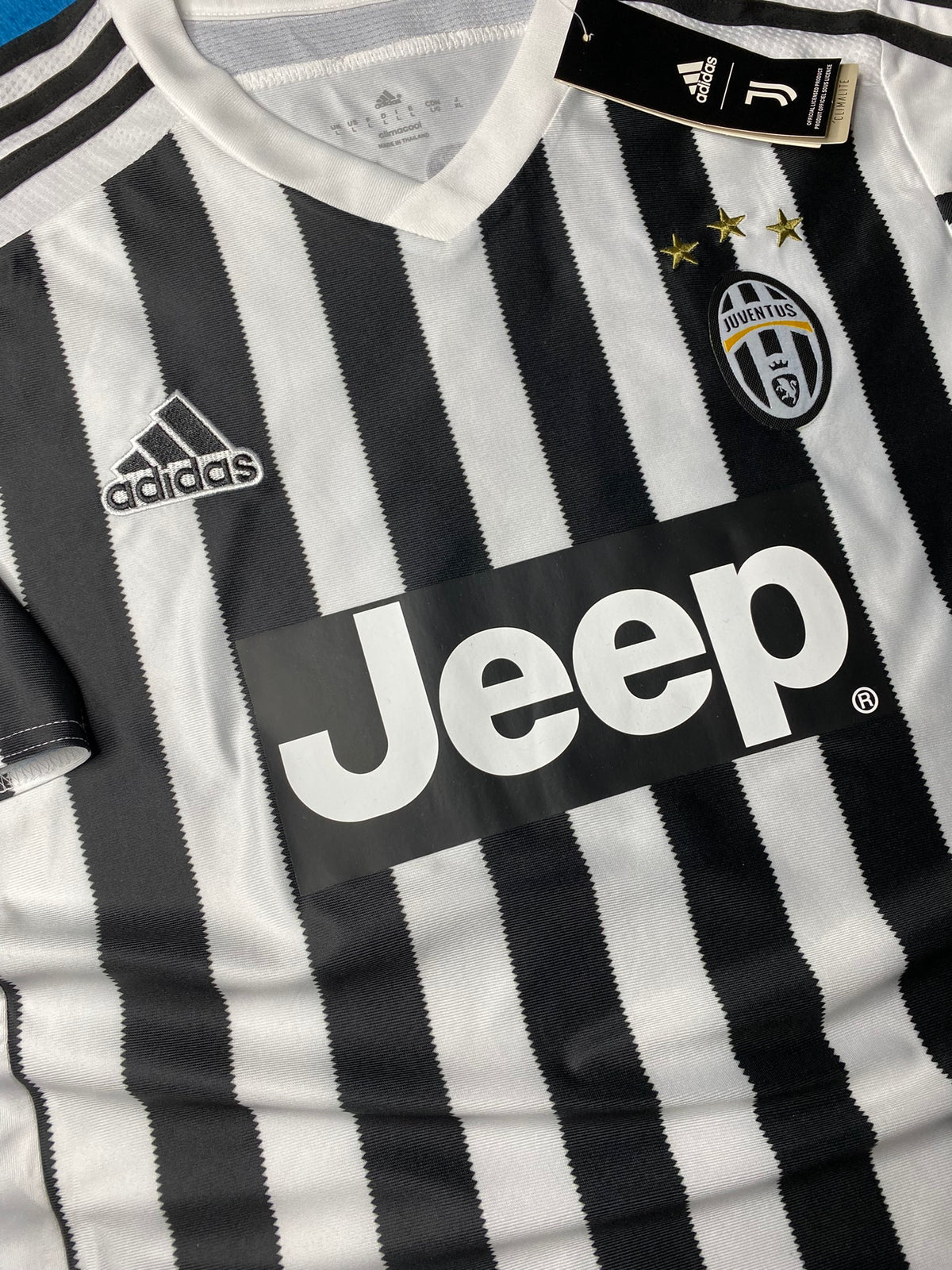 Juventus home jersey. Season 15/16. Paolo Dybala