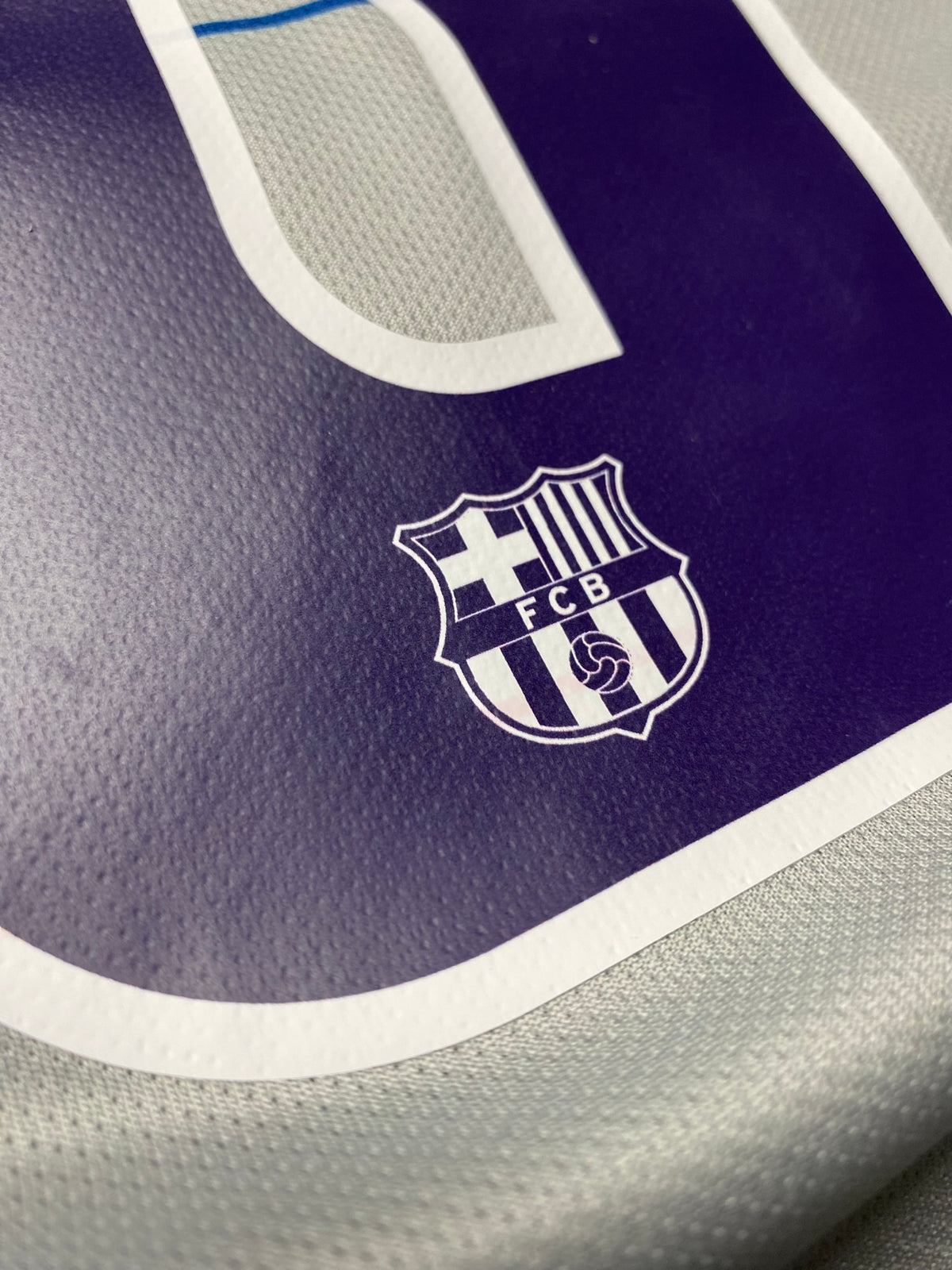 Barcelona away jersey. Season 03/04. Xavi Hernandez