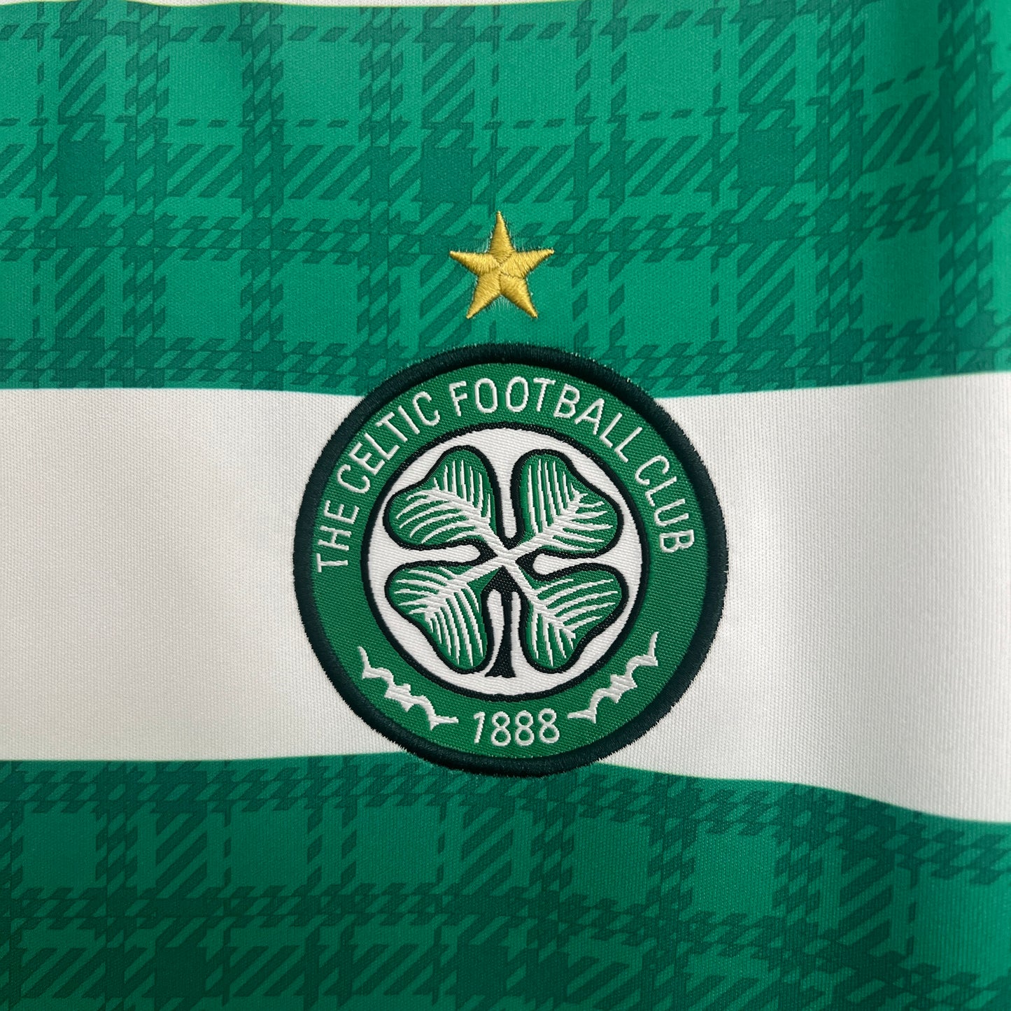 Celtic home jersey. Season 25/26