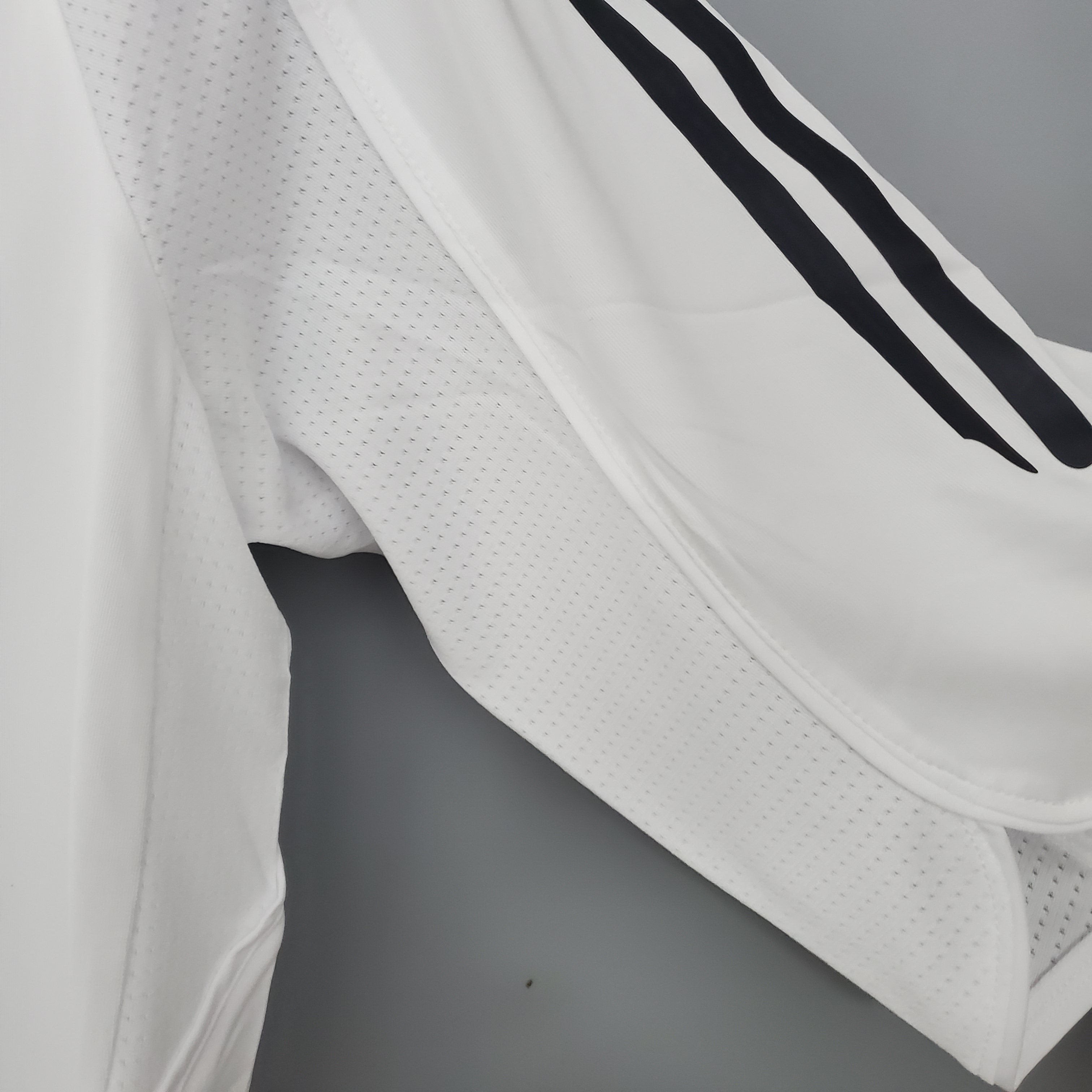 Real Madrid home jersey. Season 05/06