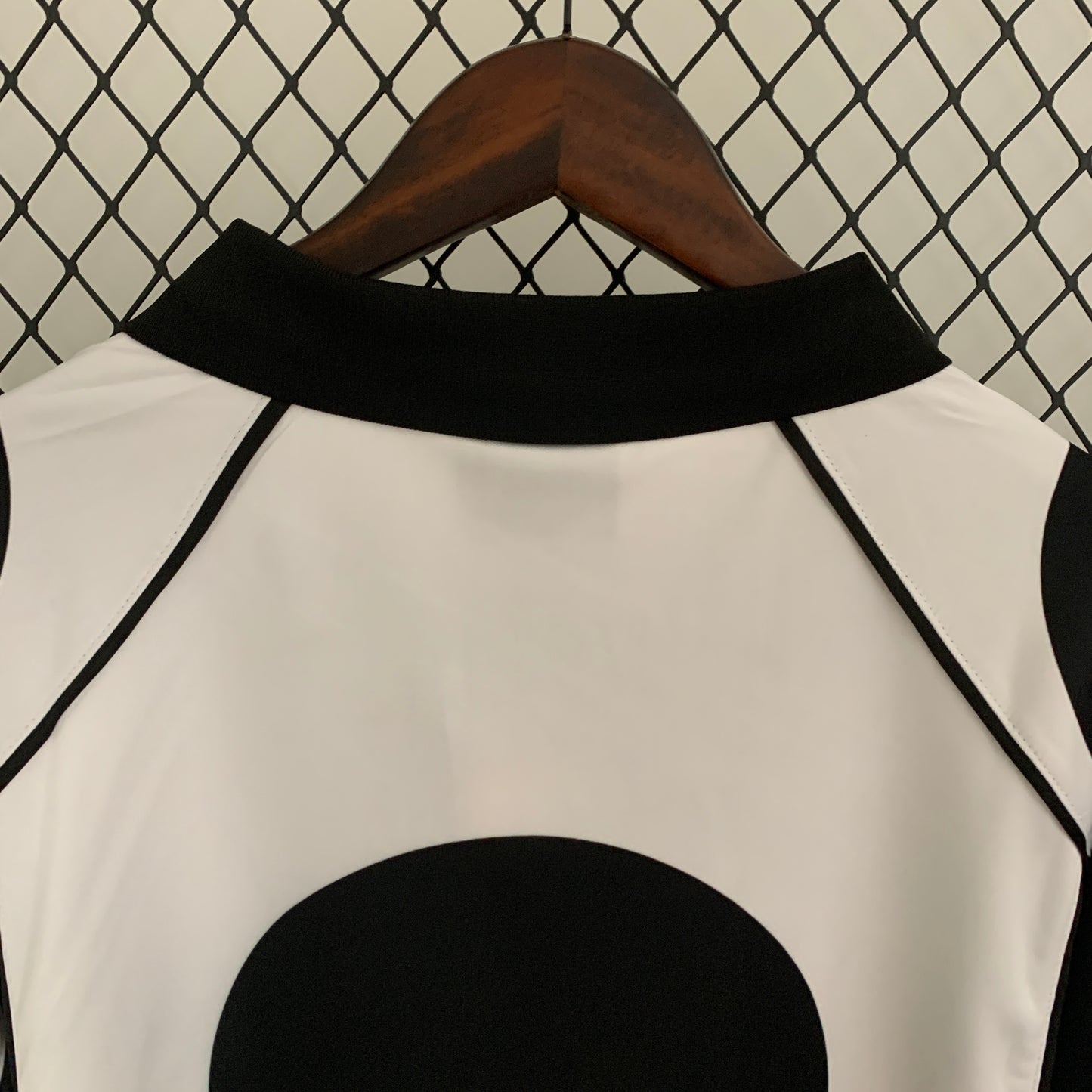 Juventus longsleeve home jersey. Season 97/98