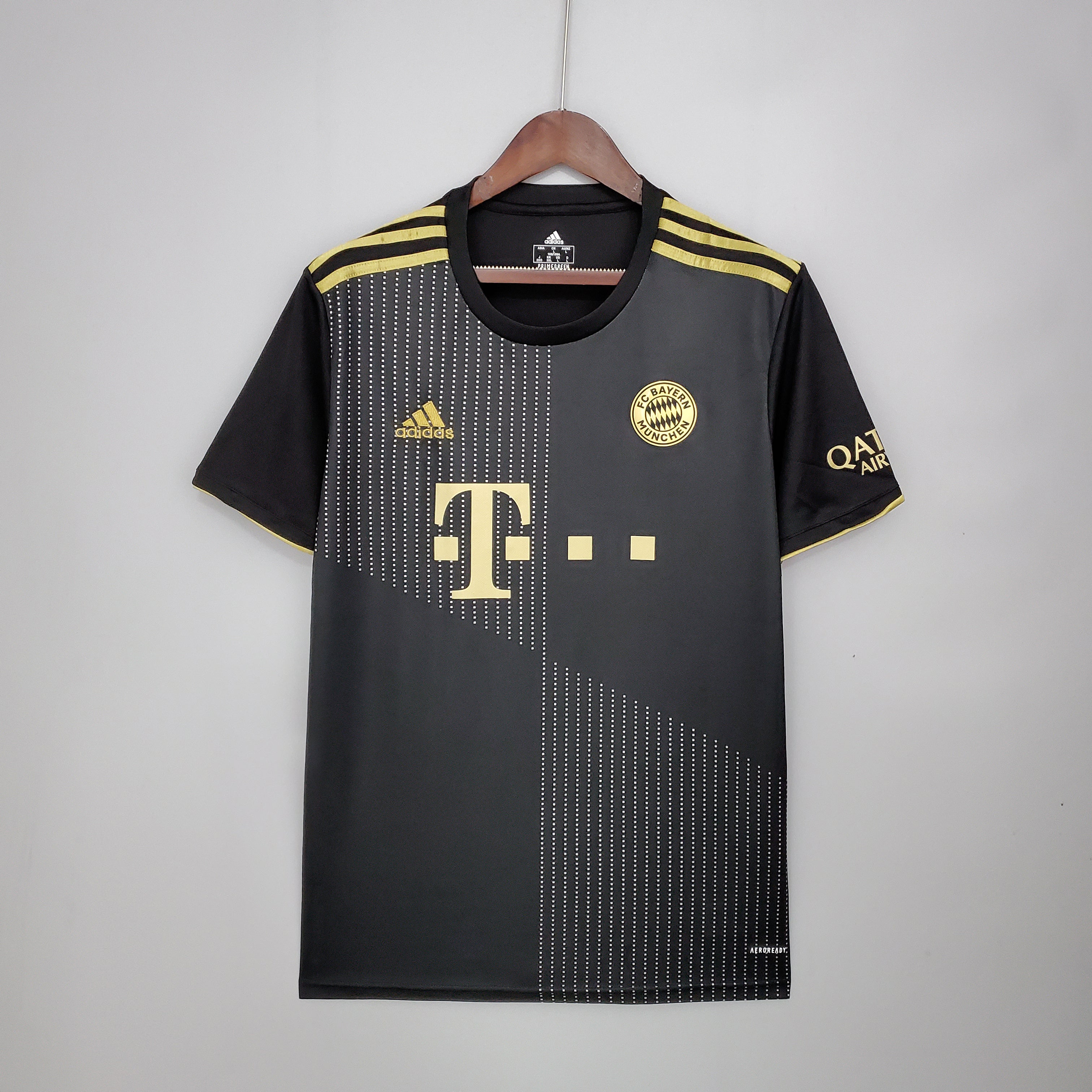 Bayern Munich away jersey. Season 21/22