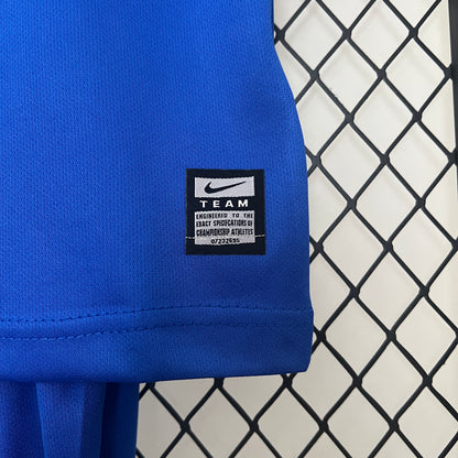 Manchester United away kids set. Season 07/08