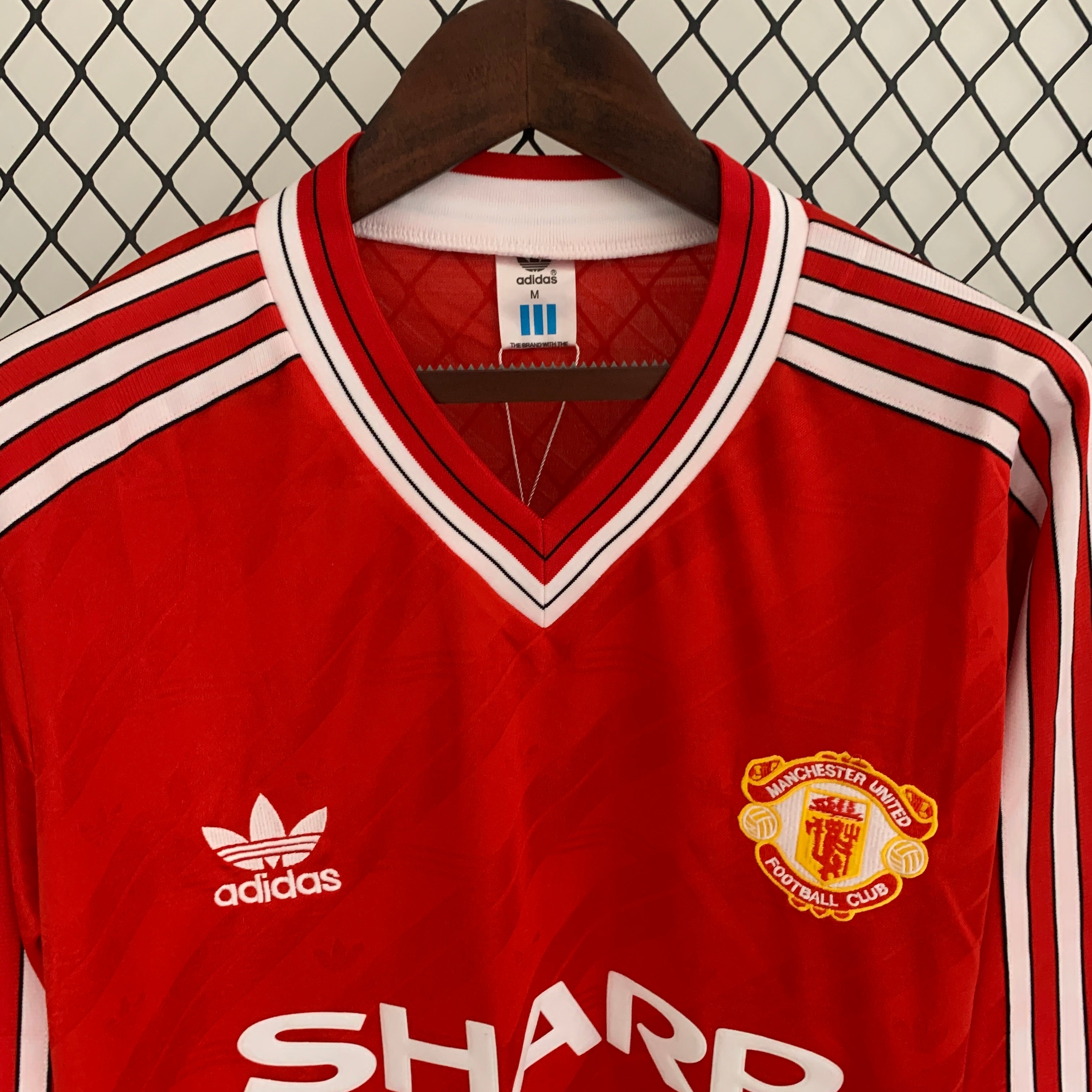 Manchester United longsleeve home jersey. Season 86/87