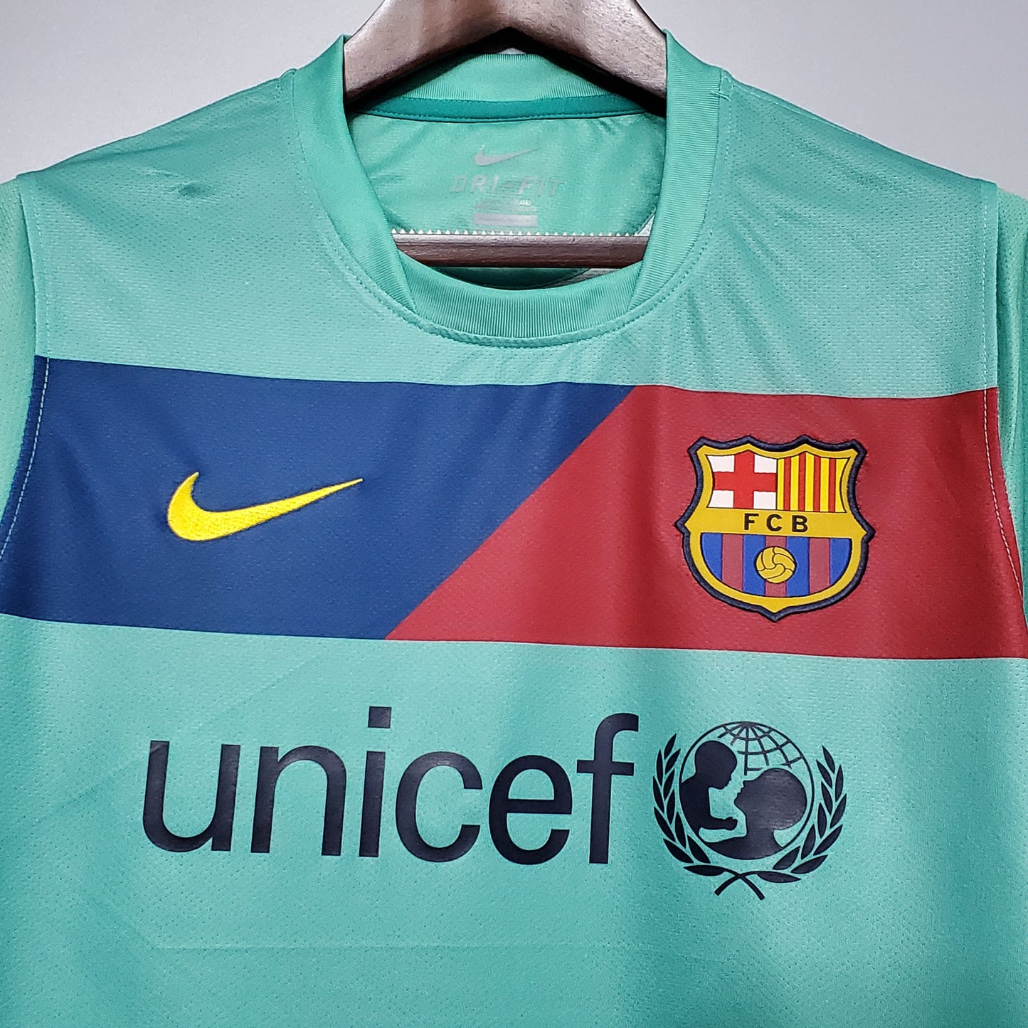 Barcelona home jersey. Season 10/11