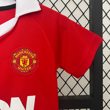 Manchester United home kids set. Season 10/11