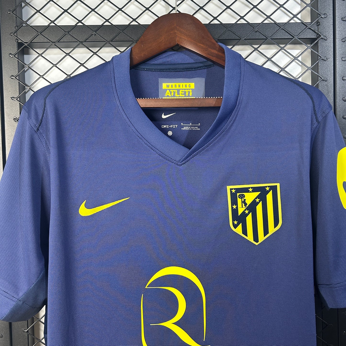 Atletico Madrid away jersey. Season 25/26
