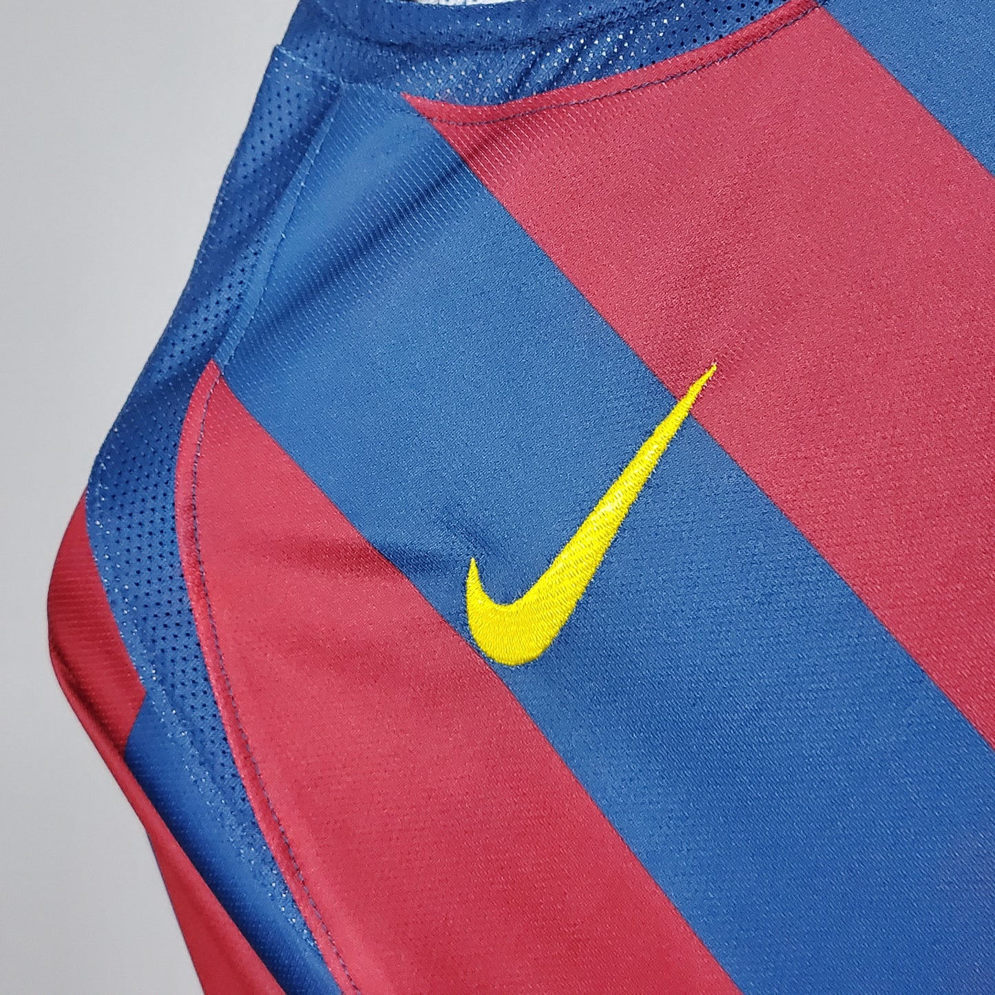 Barcelona home jersey. Season 05/06