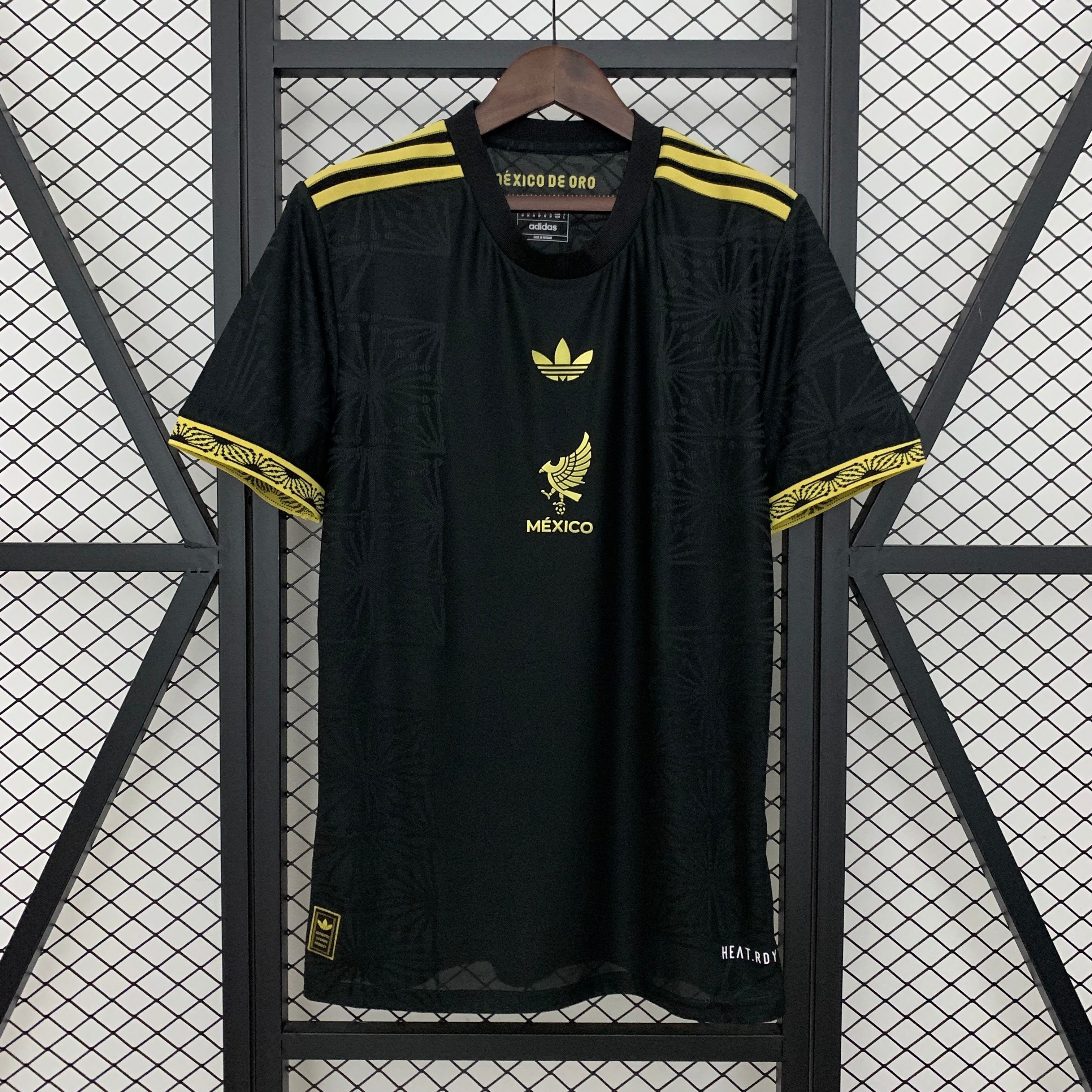 Mexico "De Oro" Special Edition Anniversary jersey. Season 25/26 (Player Version)