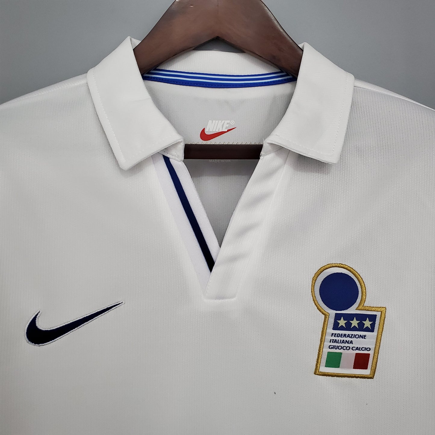 Italy away jersey. Season 97/98