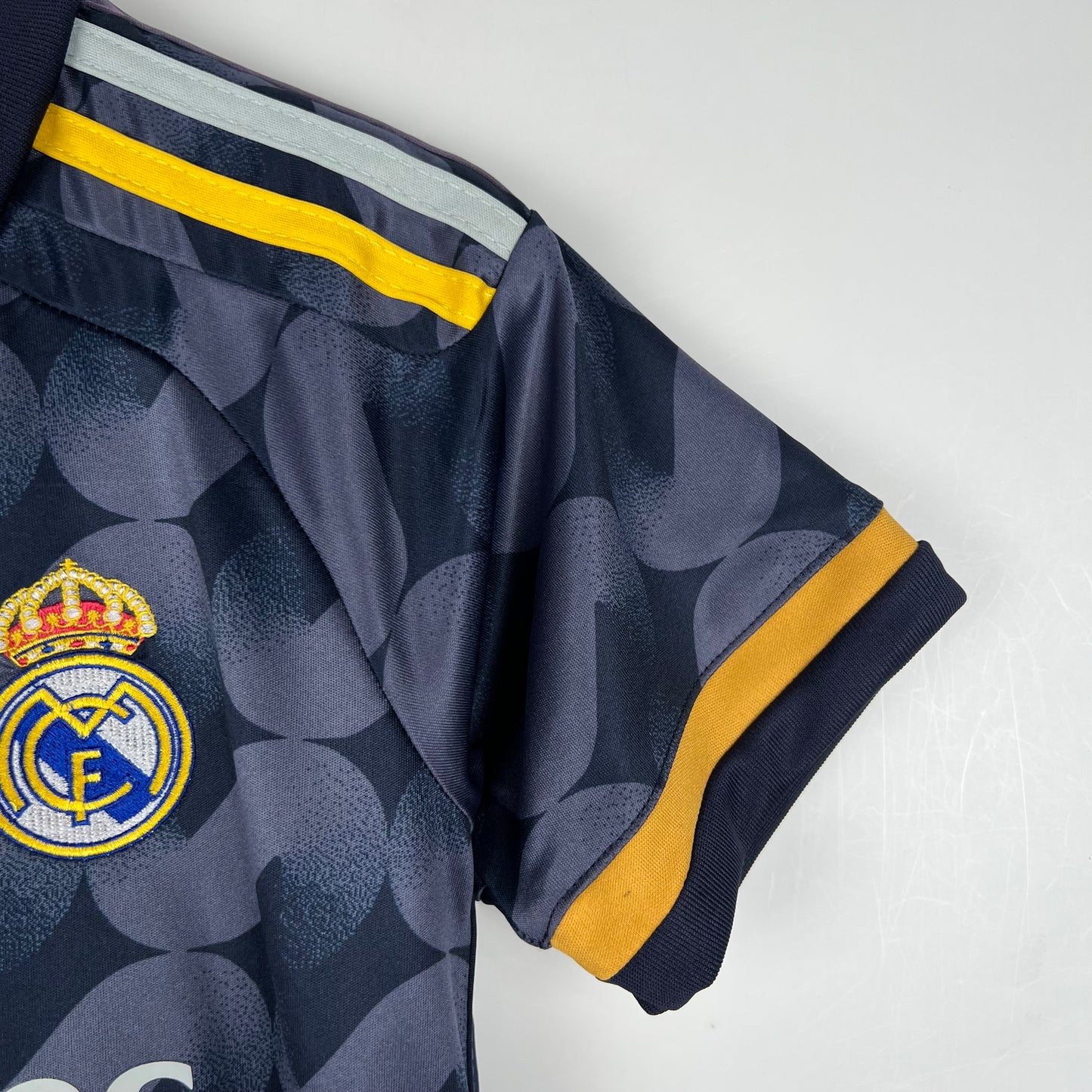 Real Madrid third kids set. Season 23/24