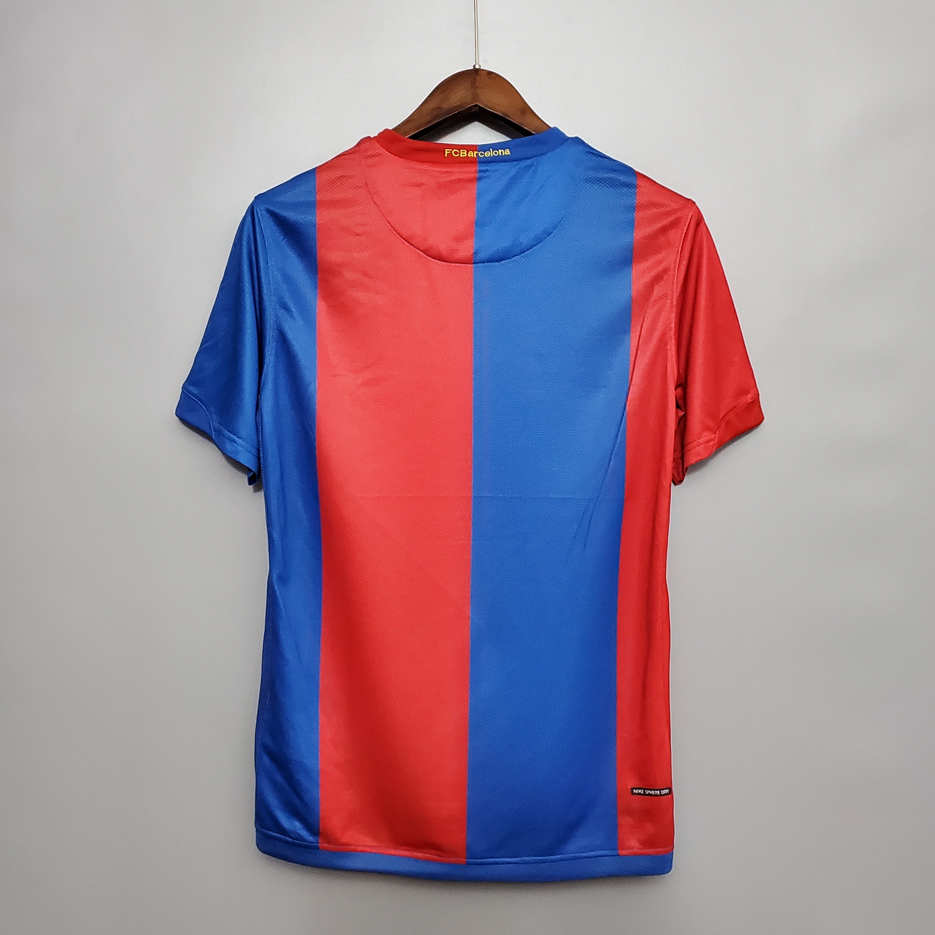 Barcelona home jersey. Season 06/07