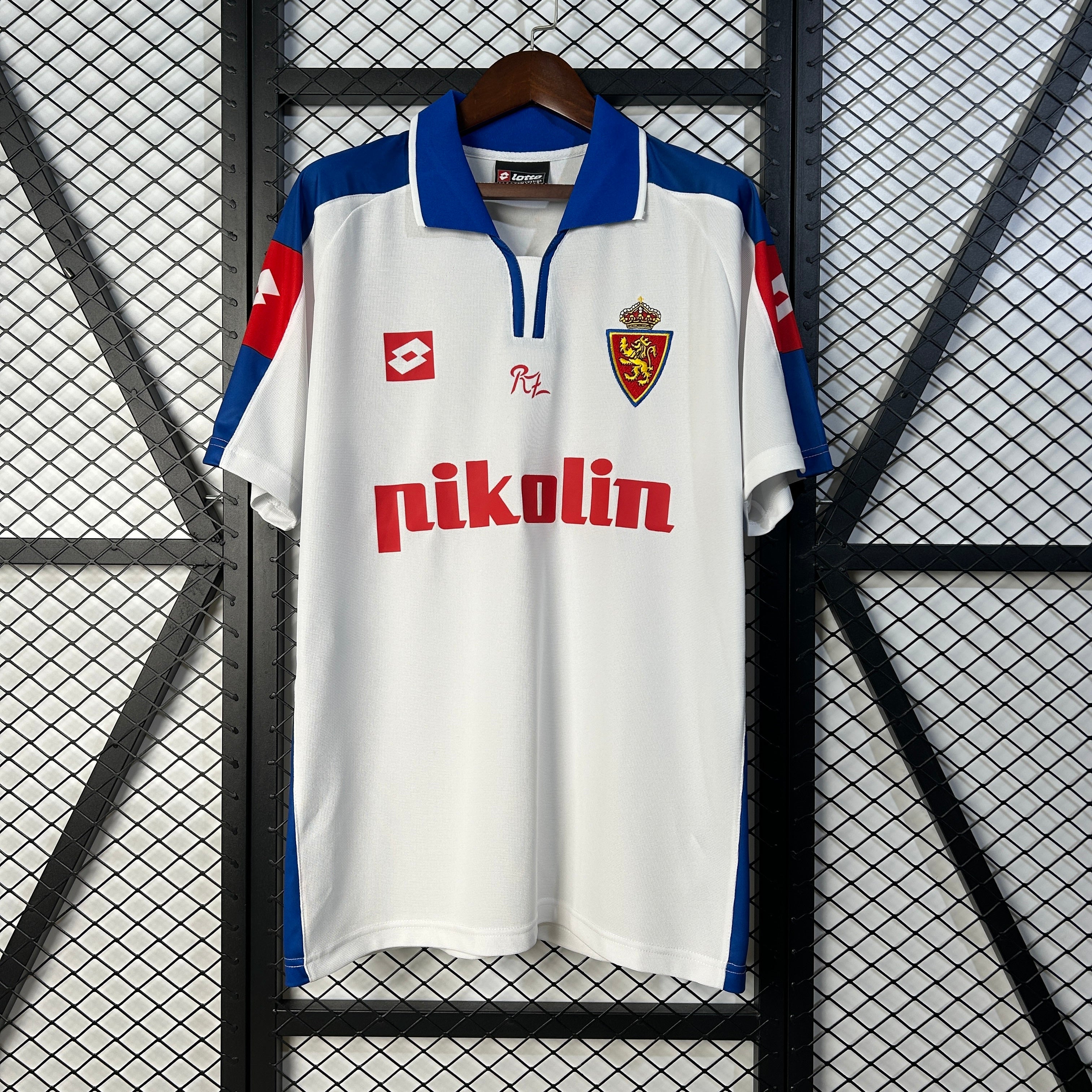 Real Zaragoza home jersey. Season 04/05
