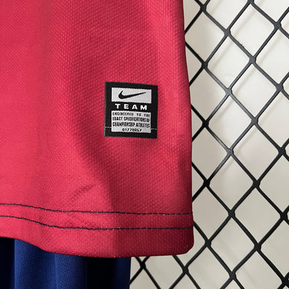 Barcelona home kids set. Season 08/09