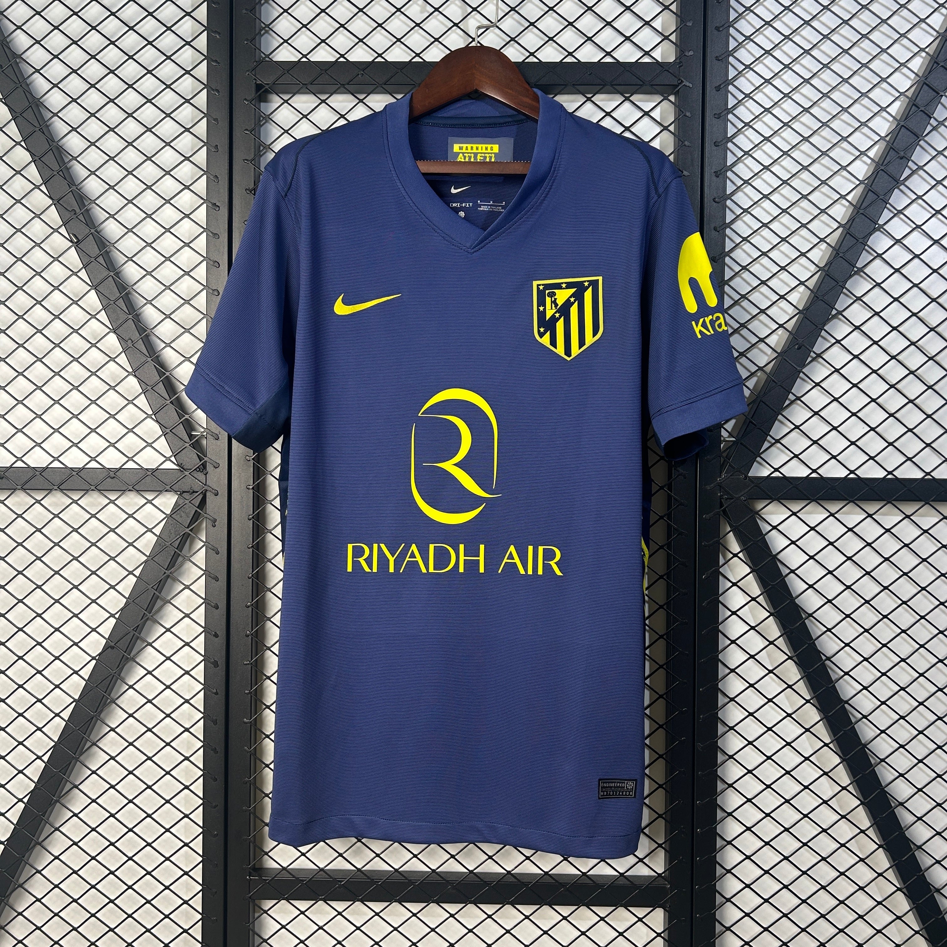Atletico Madrid away jersey. Season 25/26
