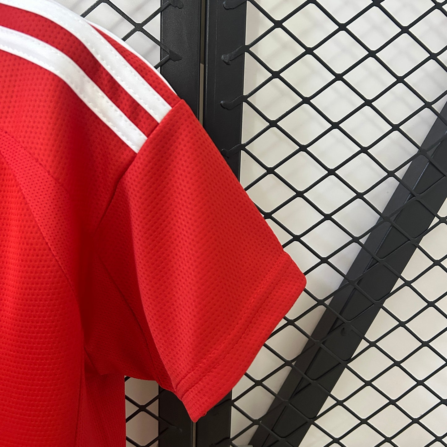 Internacional home jersey for women. Season 24/25