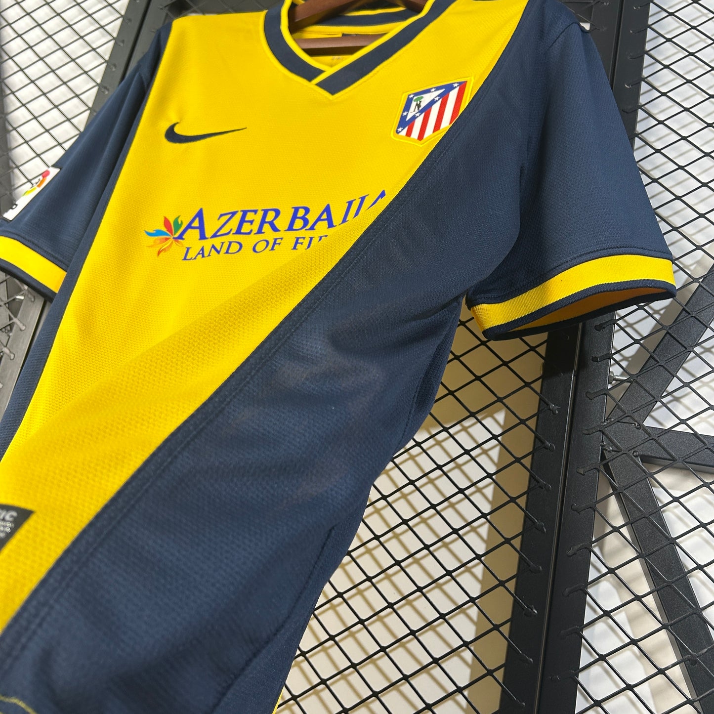 Atletico Madrid away jersey. Season 13/14