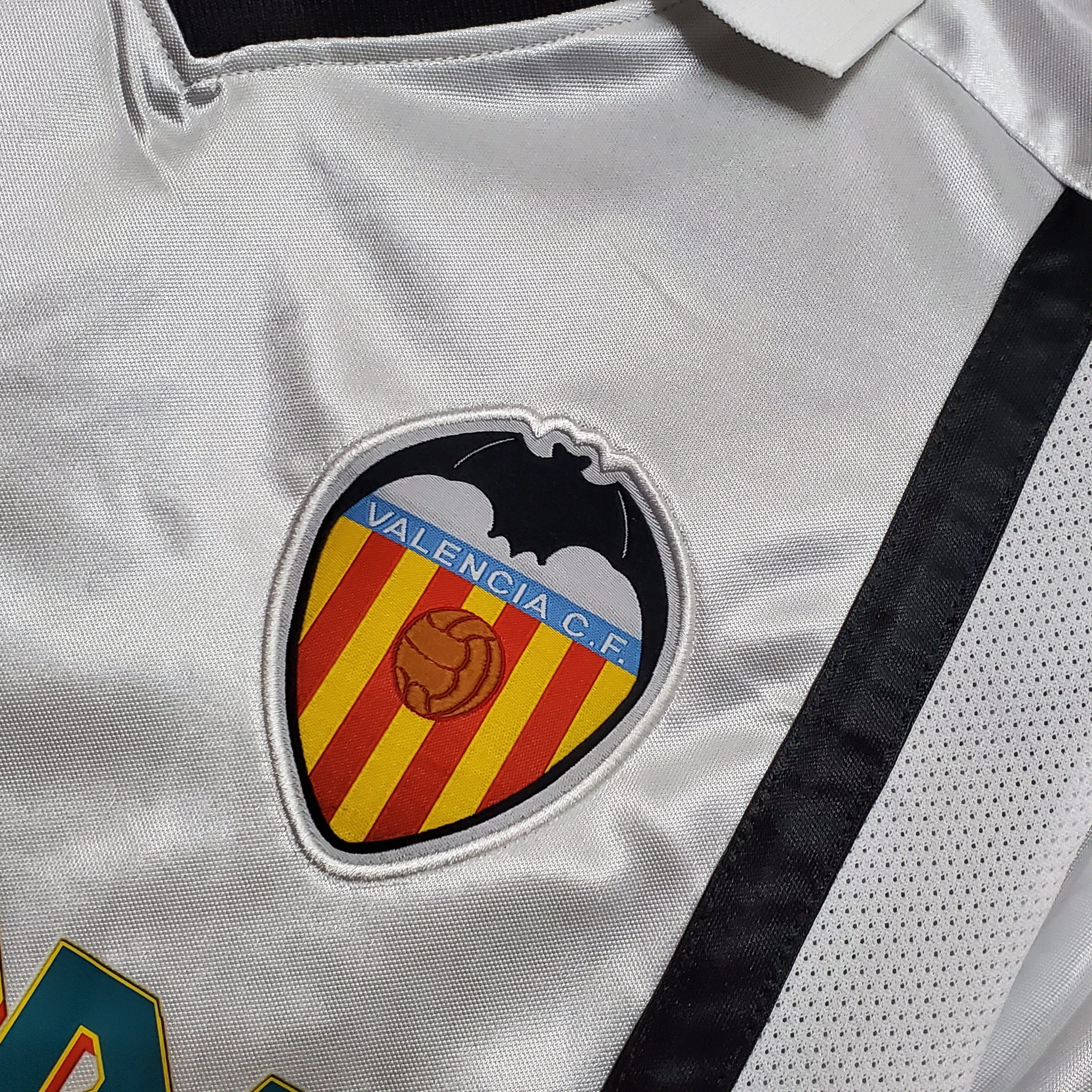 Valencia home jersey. Season 01/02