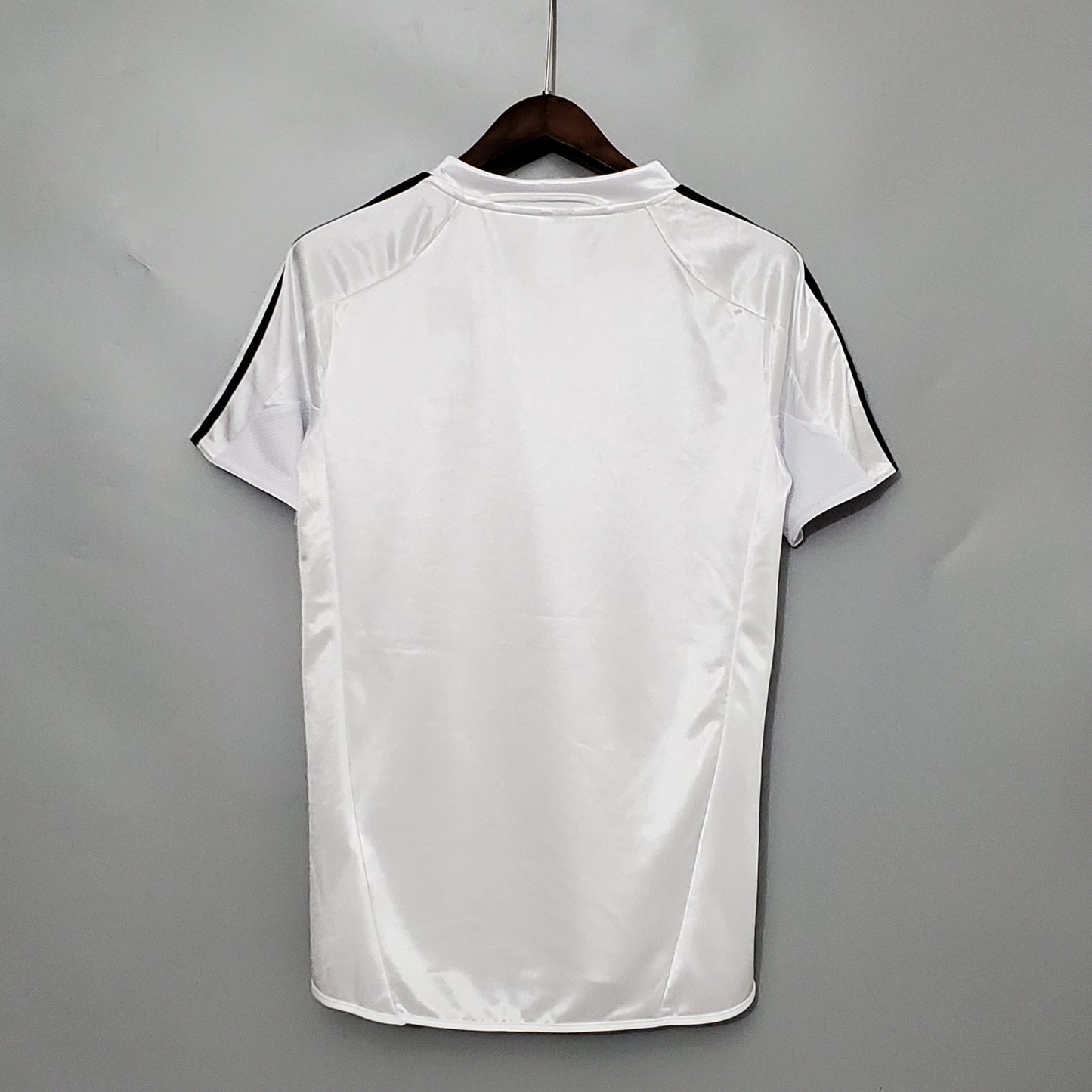 Real Madrid home jersey. Season 04/05
